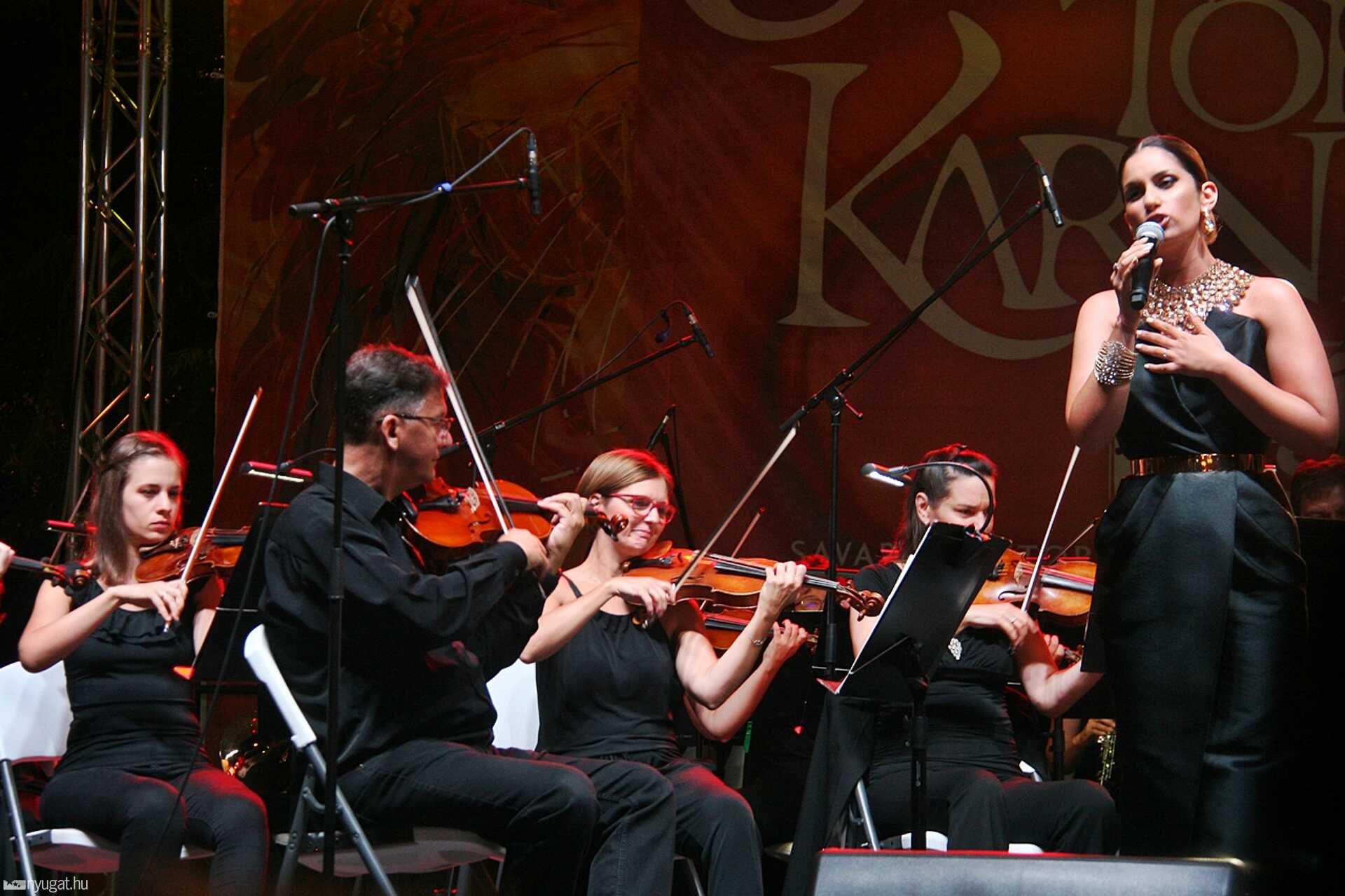 Savaria Karnevál nyitó koncert Radics Gigivel