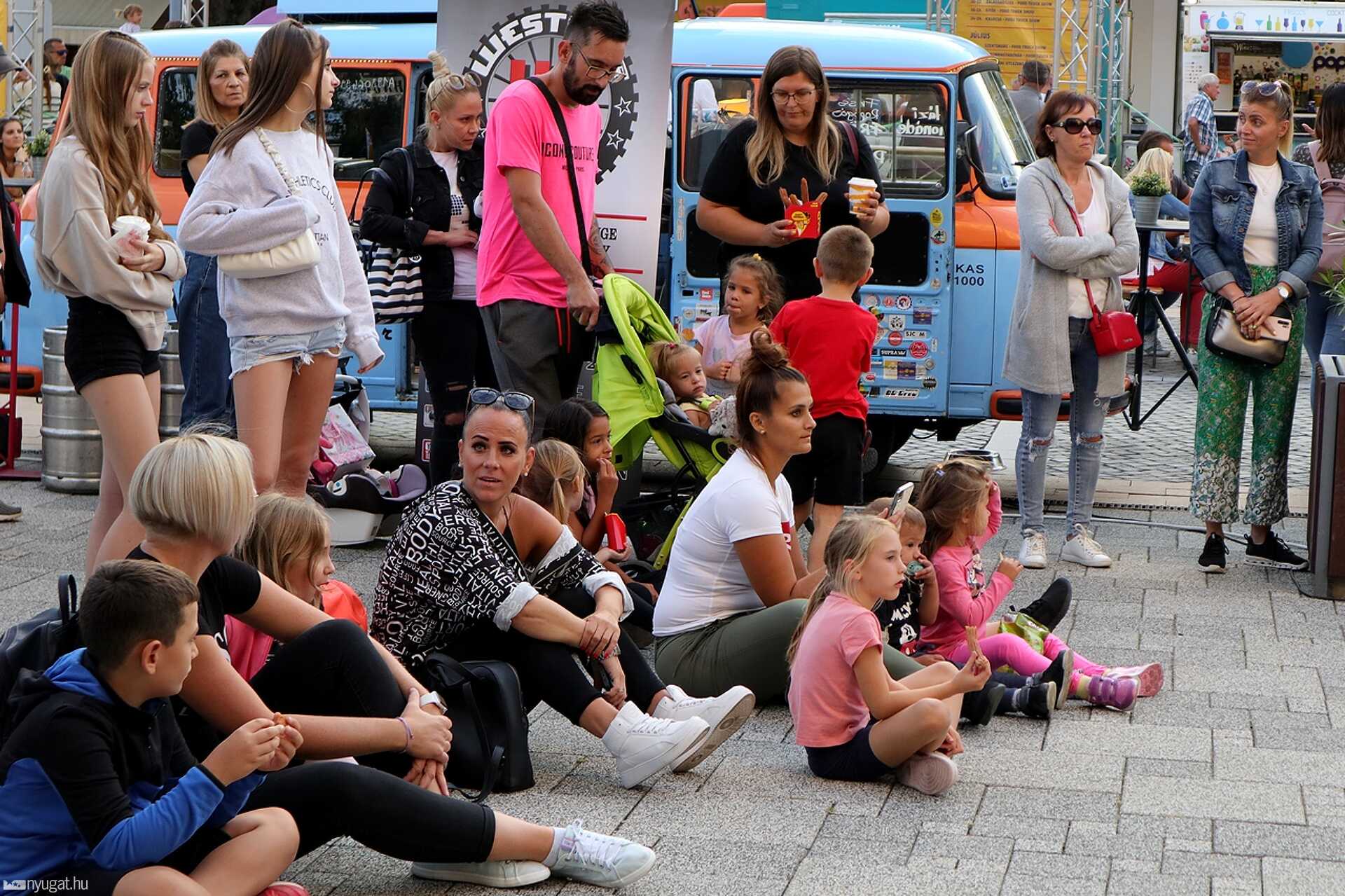 Westside családi nap a Fő téren