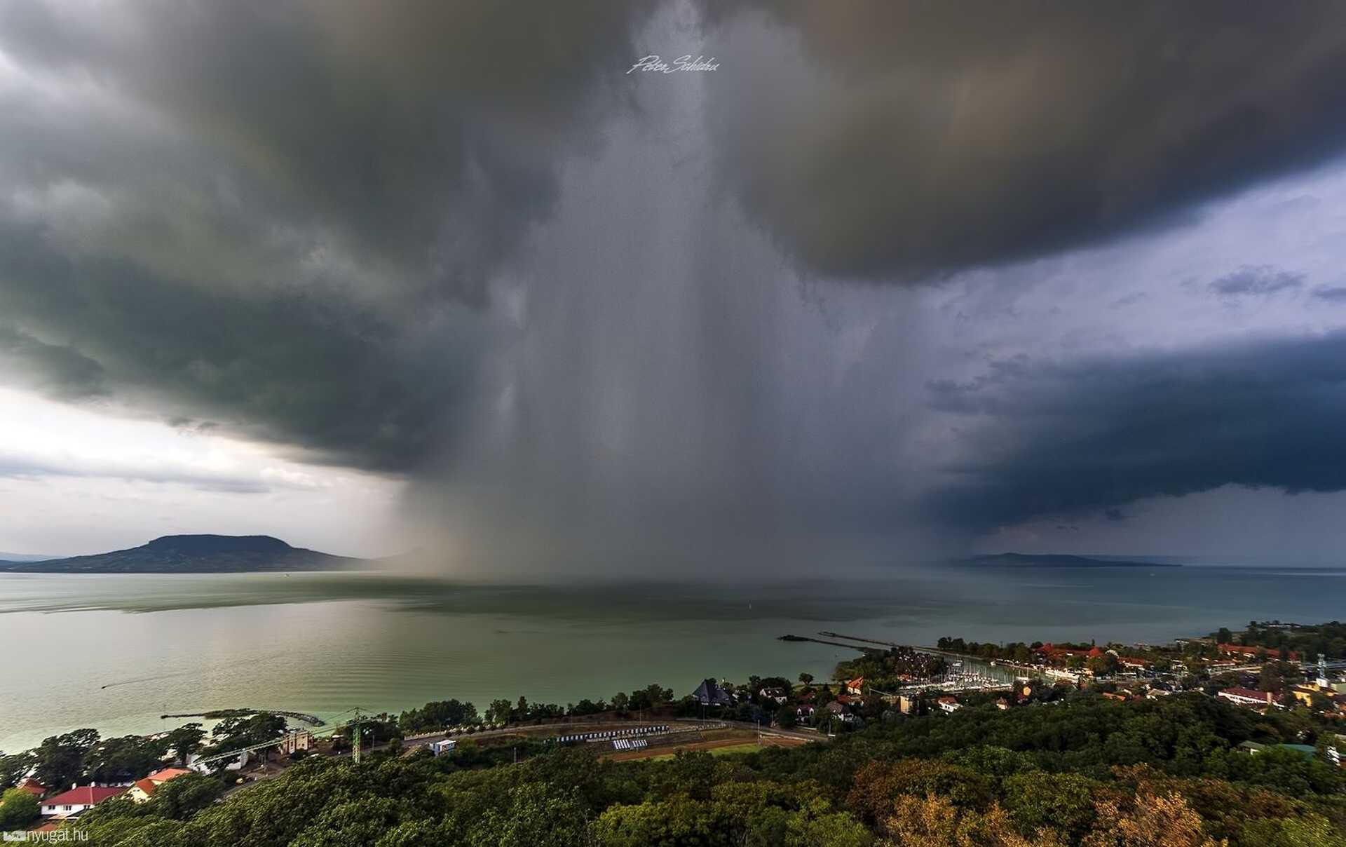 Légzuhatag a Balatonon