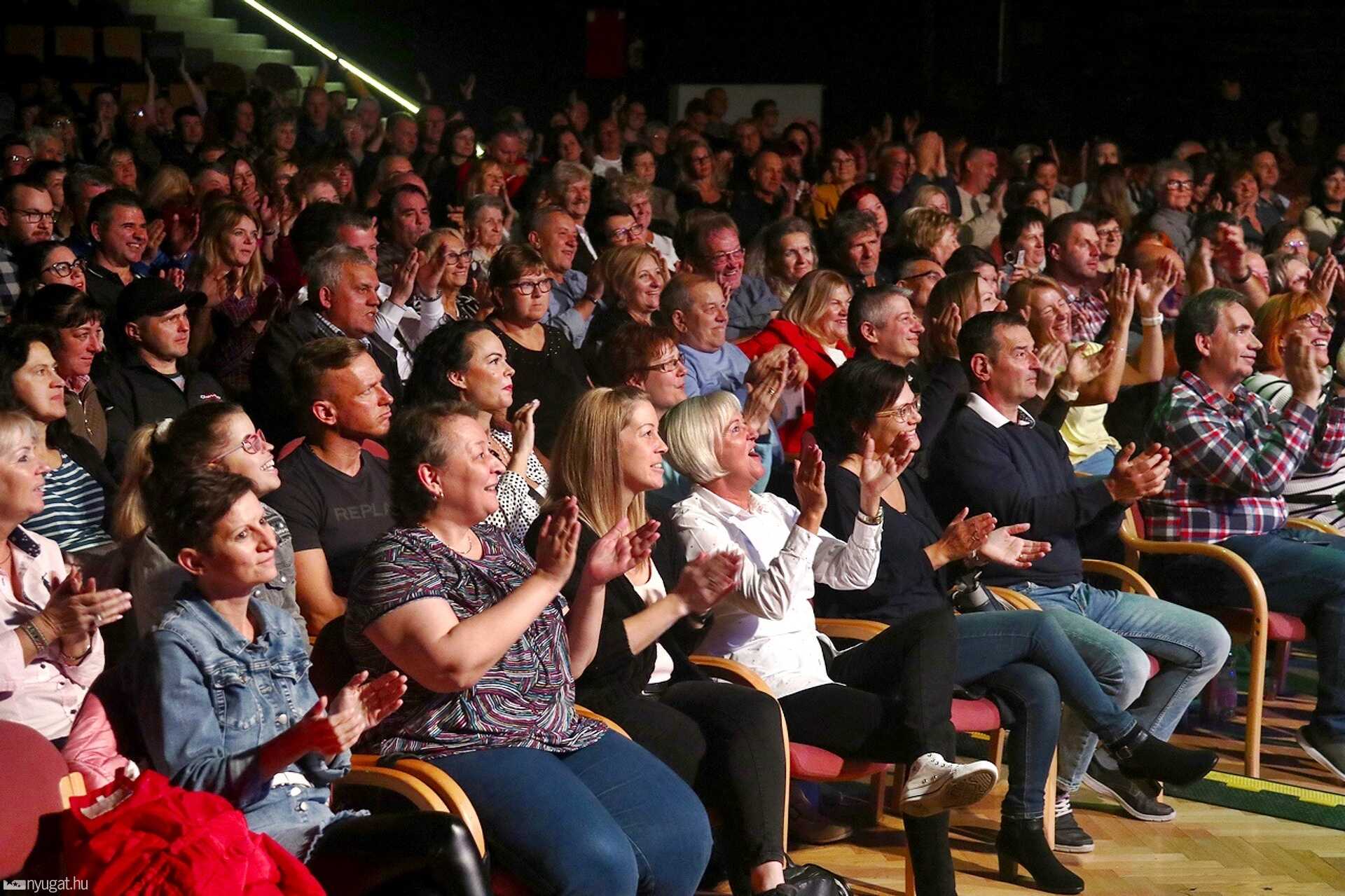 Neoton nagykoncert az Agorában