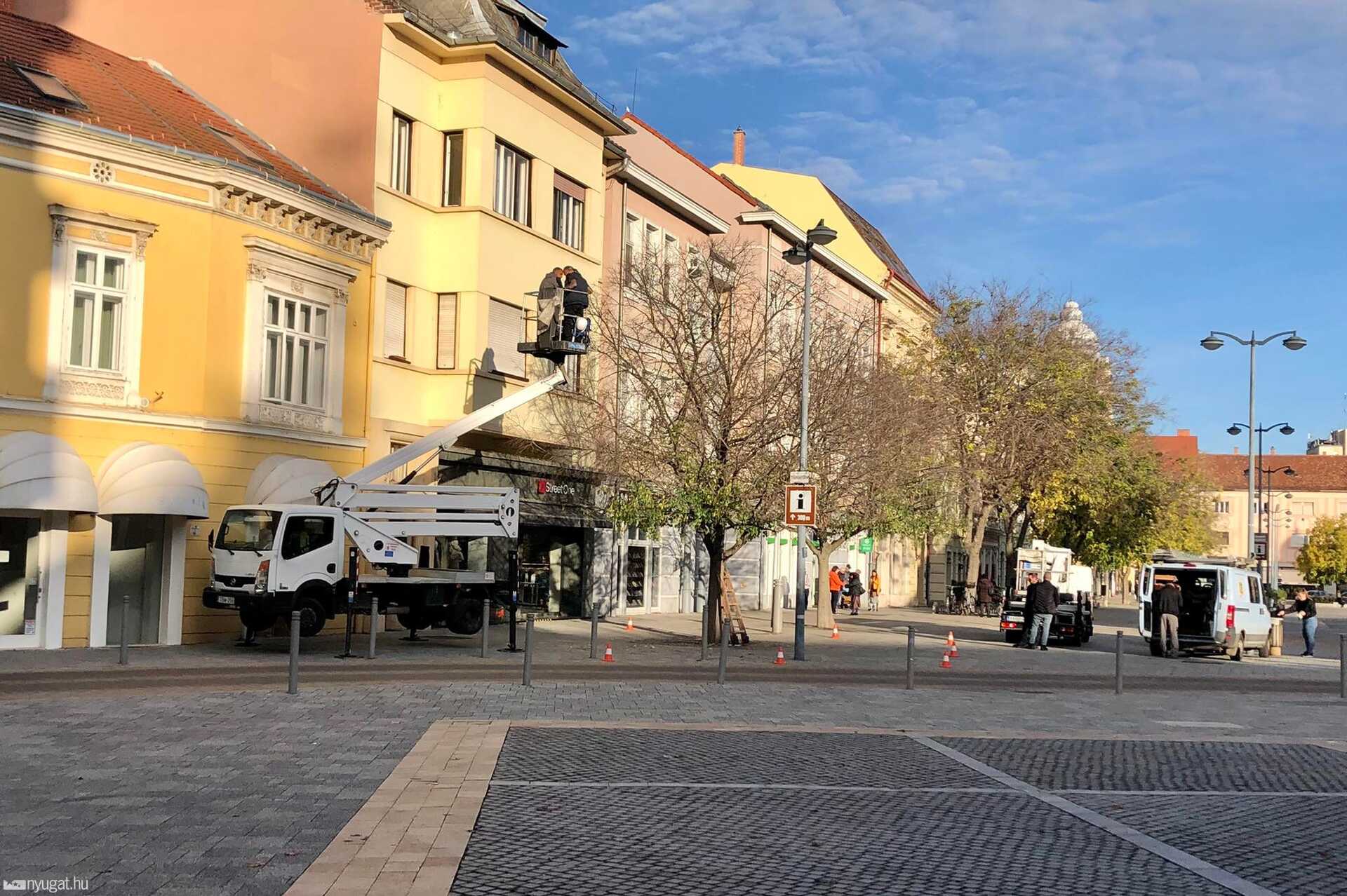 Kerül fel az adventi díszkiválágítás Szombathelyen