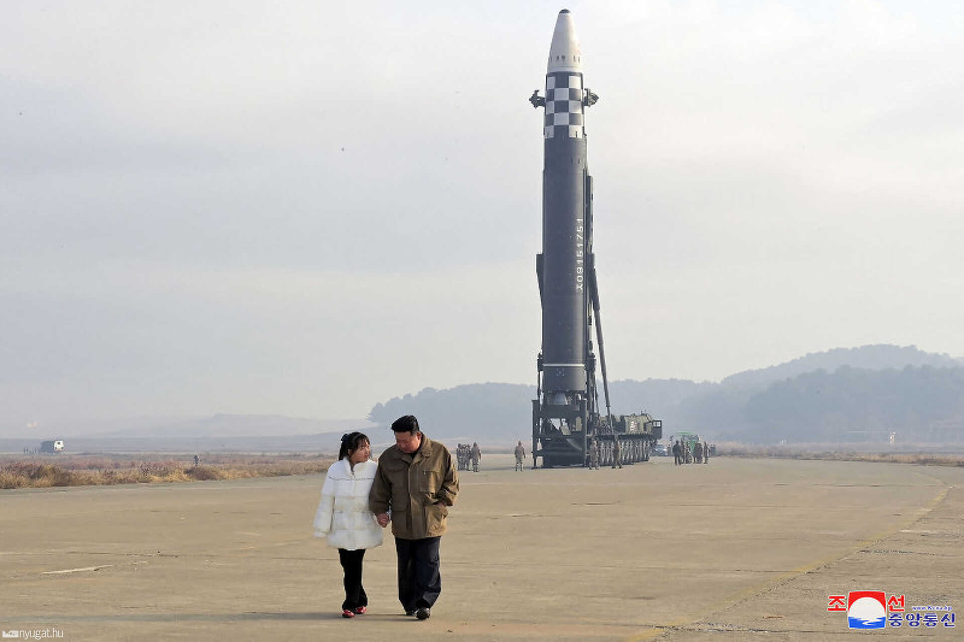 Kim Dzsong Un és a lánya