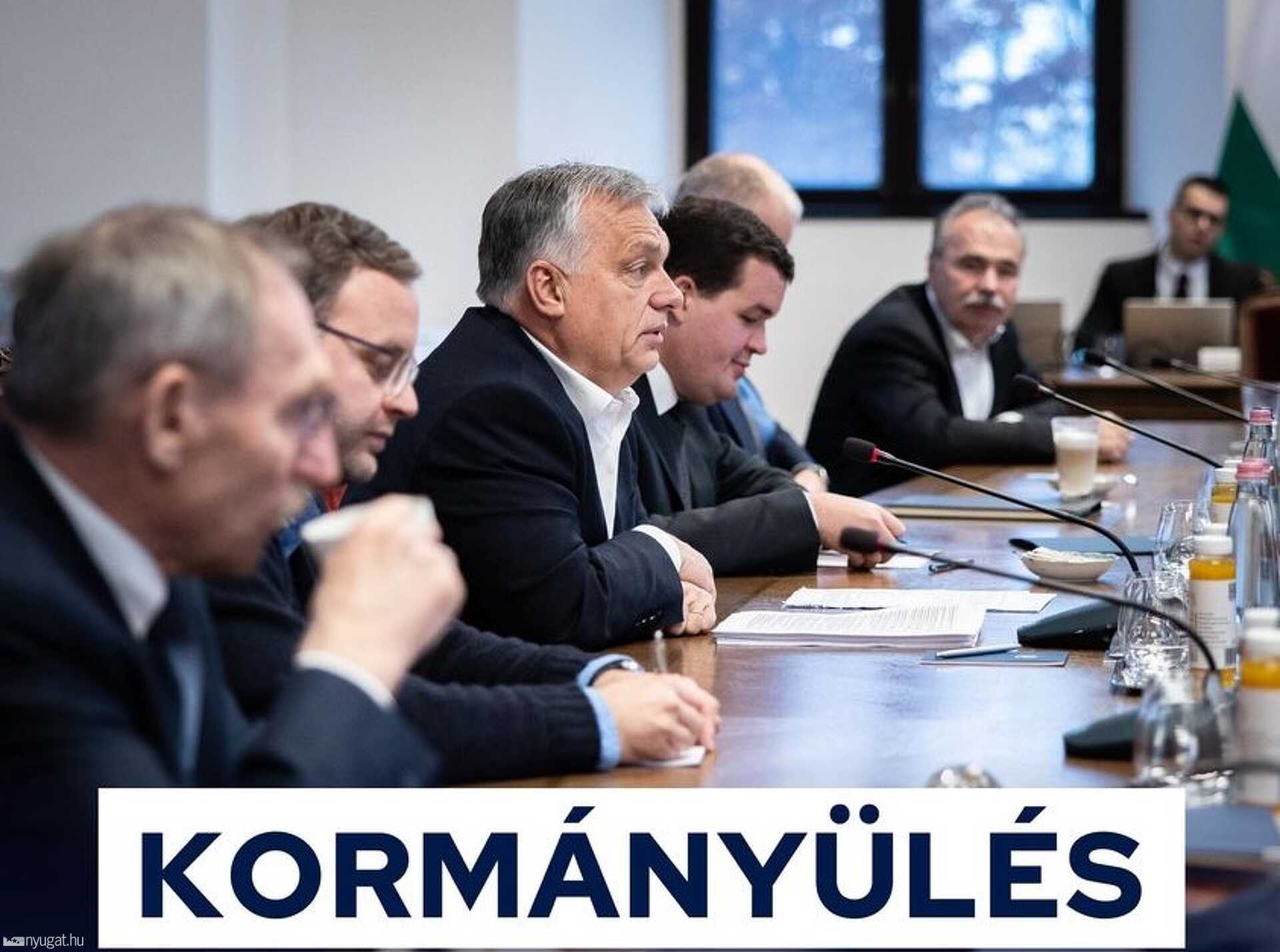 Orbán Viktor - kormányülés