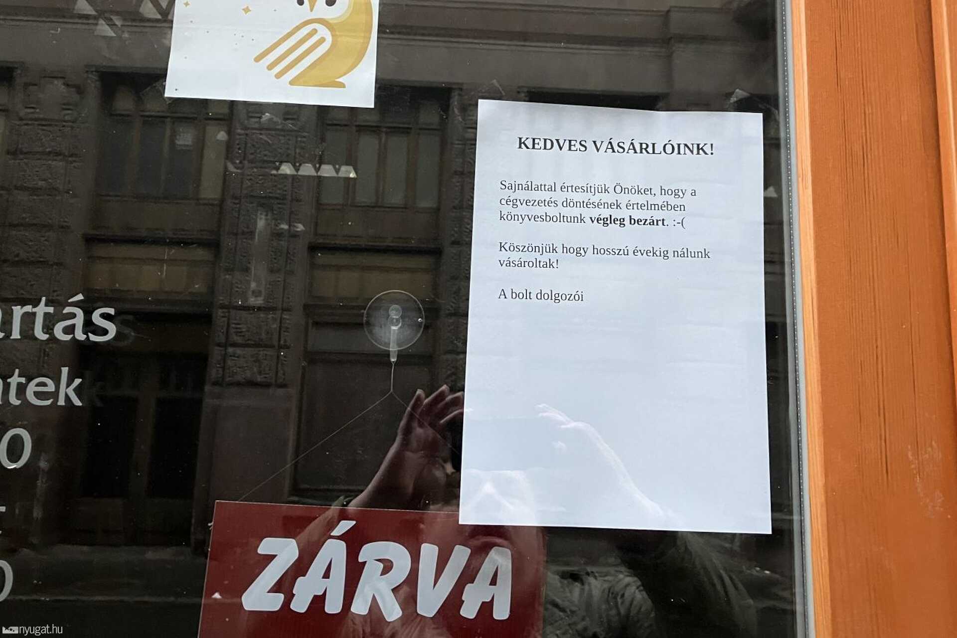 Bezárt könyvesbolt