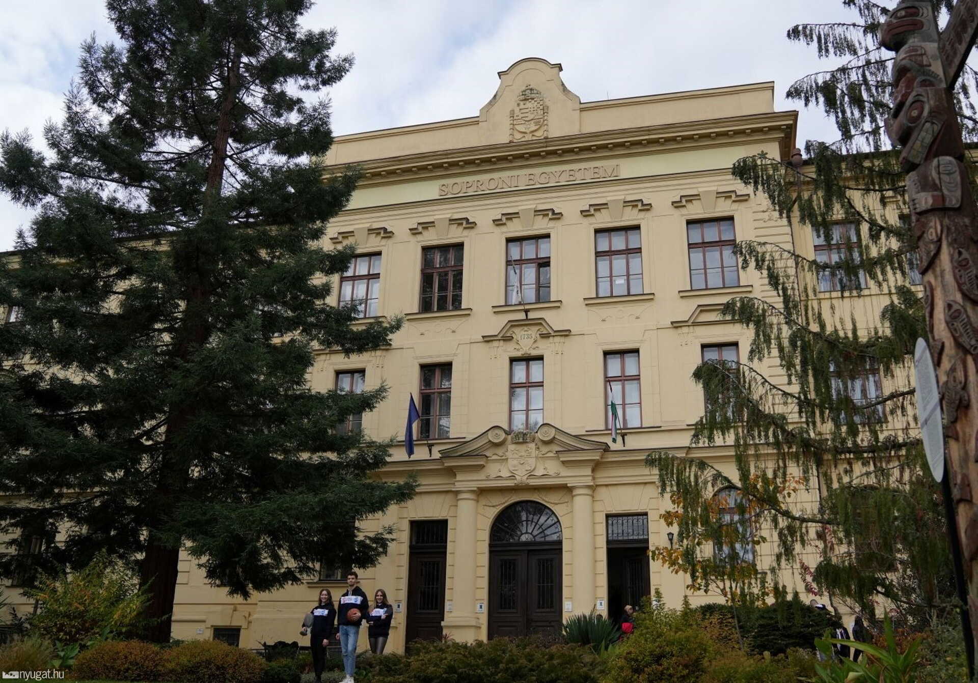 A Soproni Egyetem nem engedi, hogy csorbuljon hallgatói és oktatói mobilitási joga.