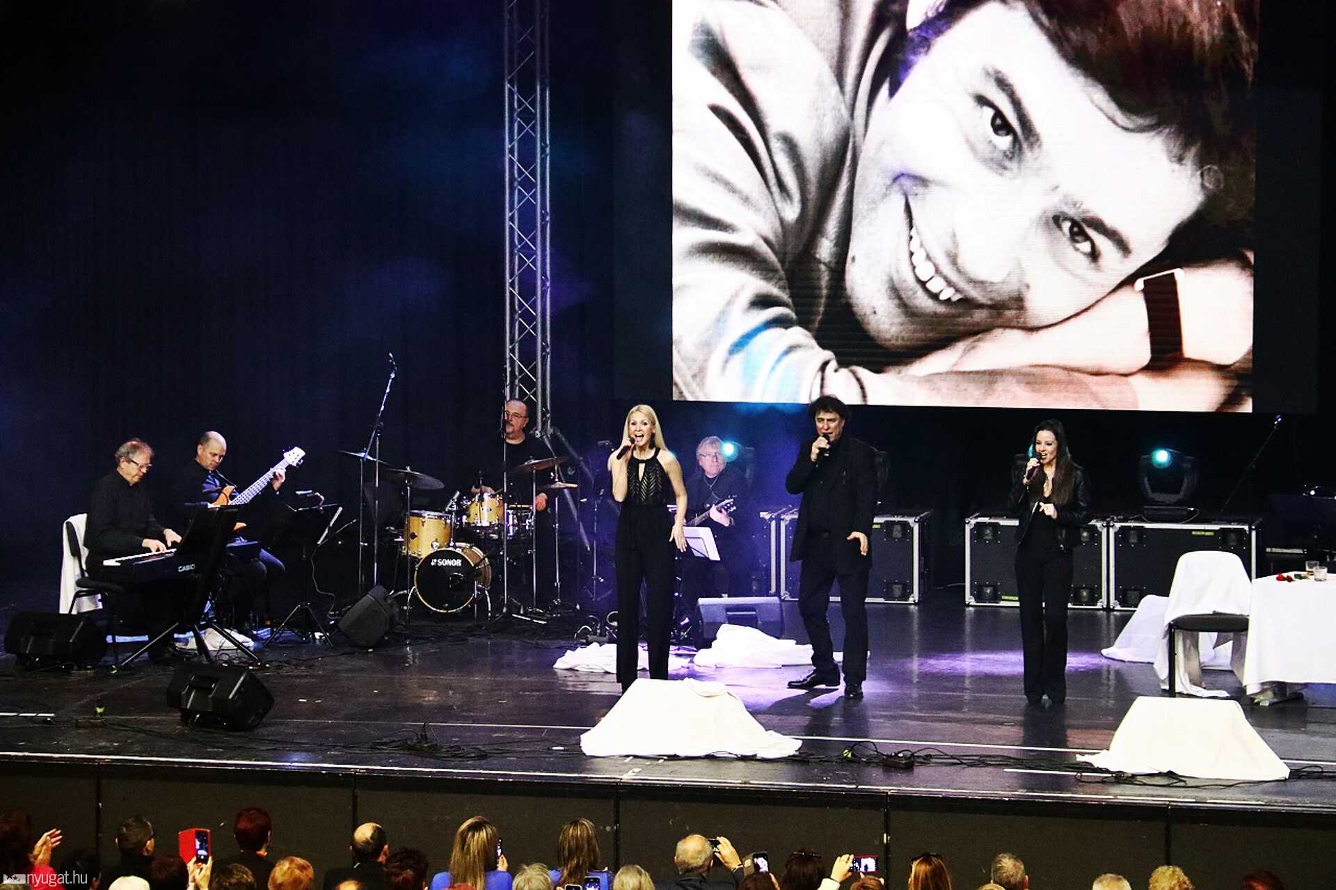 Szécsi Pál emlékkoncert az Agorában  