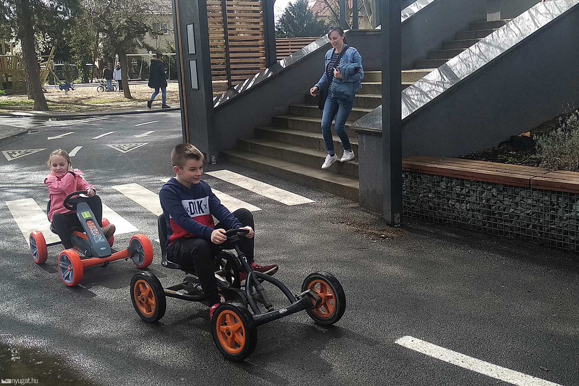 KRESZ park és Víztorony nyitó rendezvény 