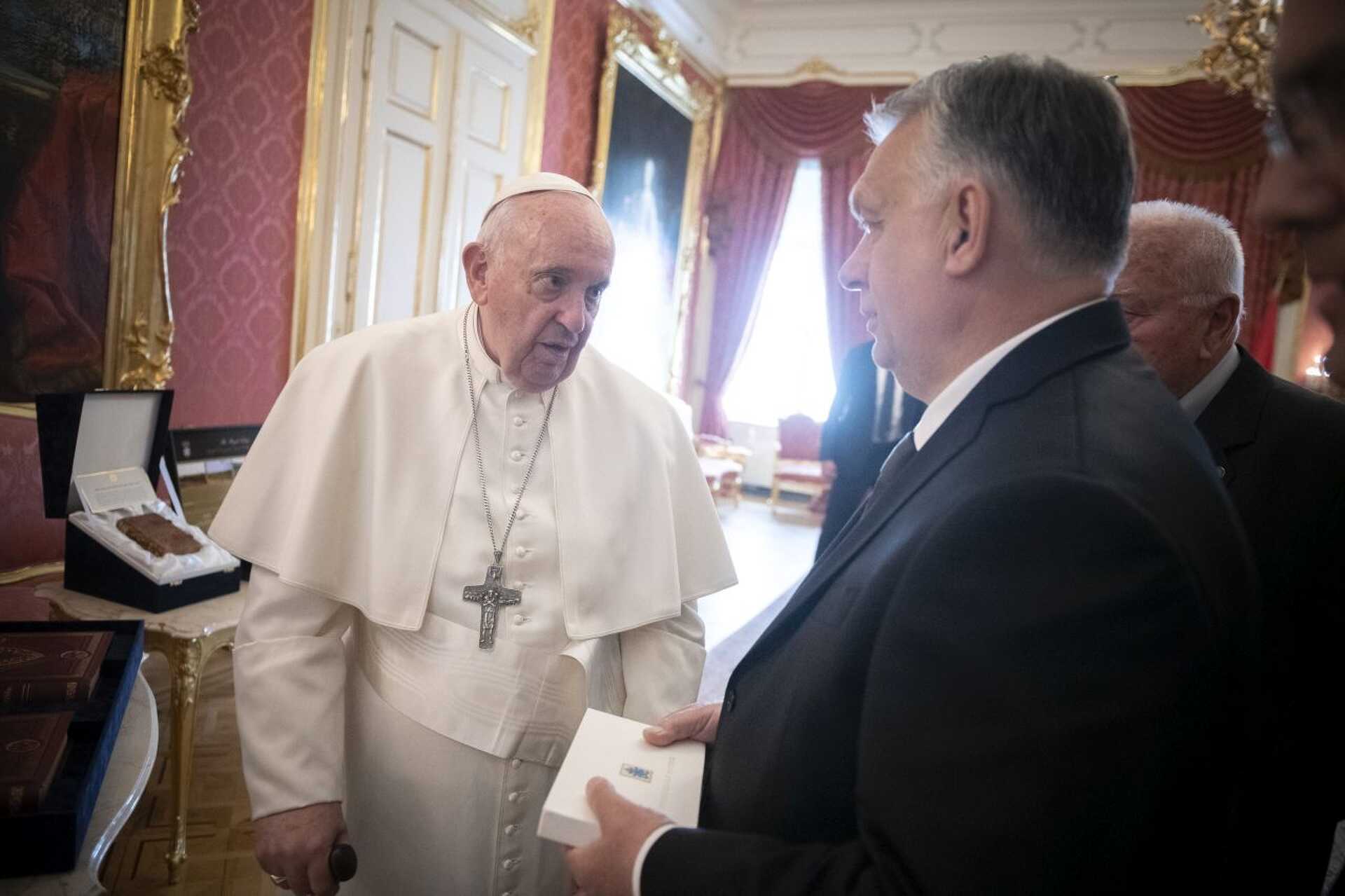 Orbán Viktor és Ferenc Pápa
