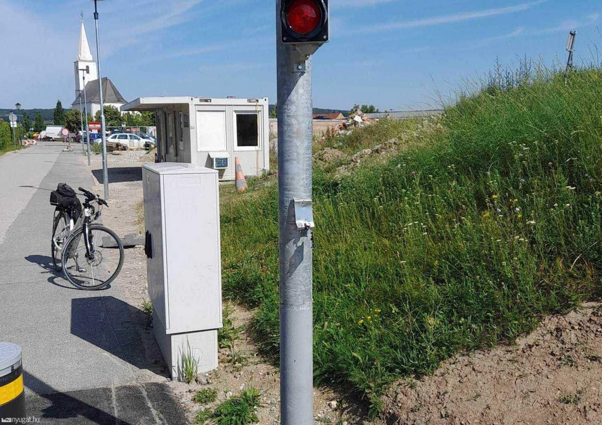 A somfalvi határ védelmi rendszere most gyengült. De majd megerősítik.