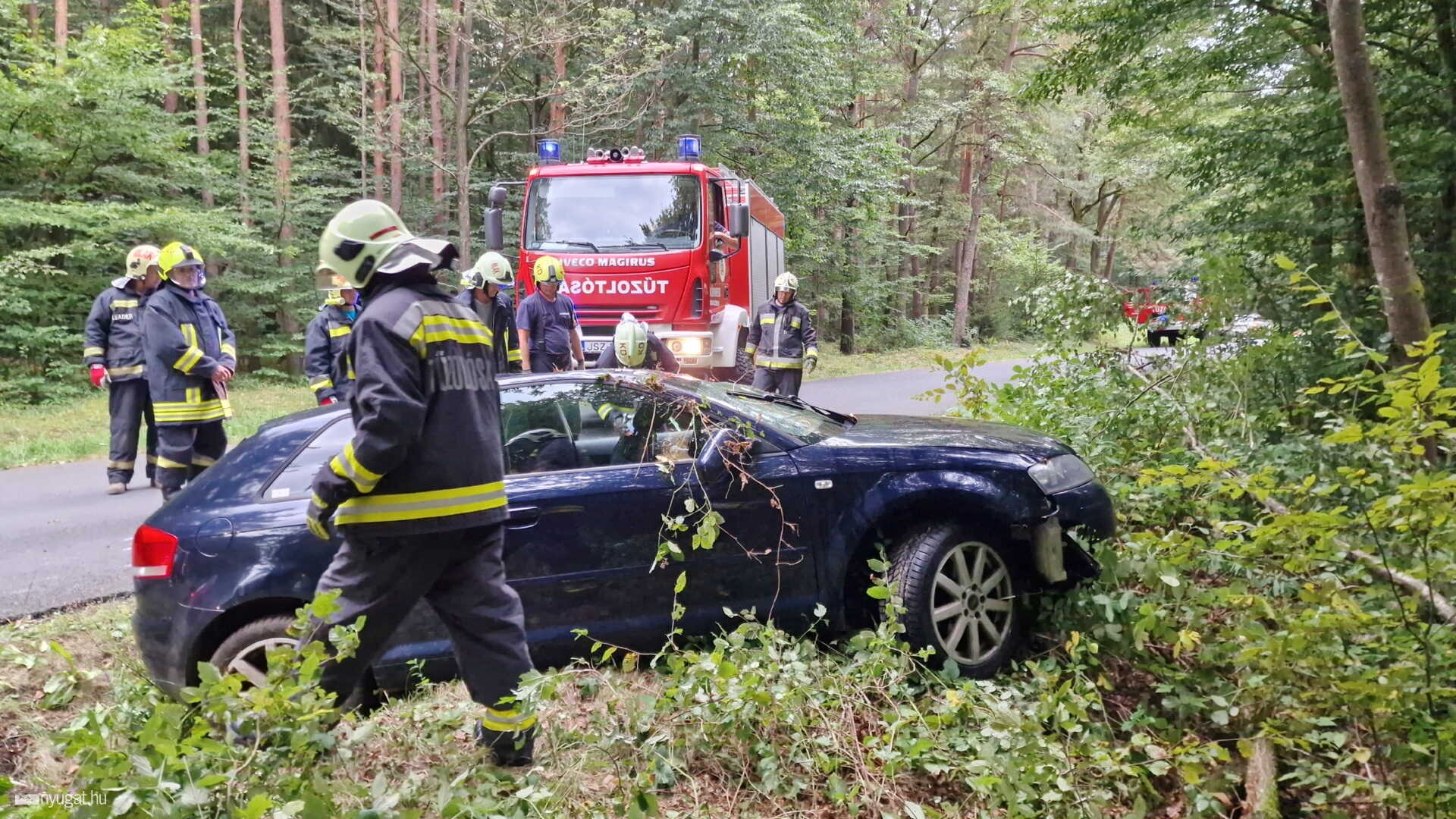 Két napja vásárolt Audi csapódott fák közé ittas sofőrrel Szentgotthárd közelében