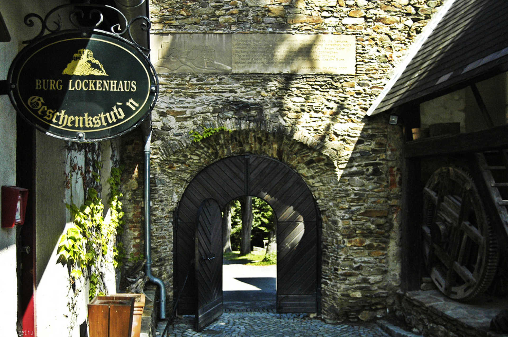 Lockenhaus - Lovagvár a hegytetőn