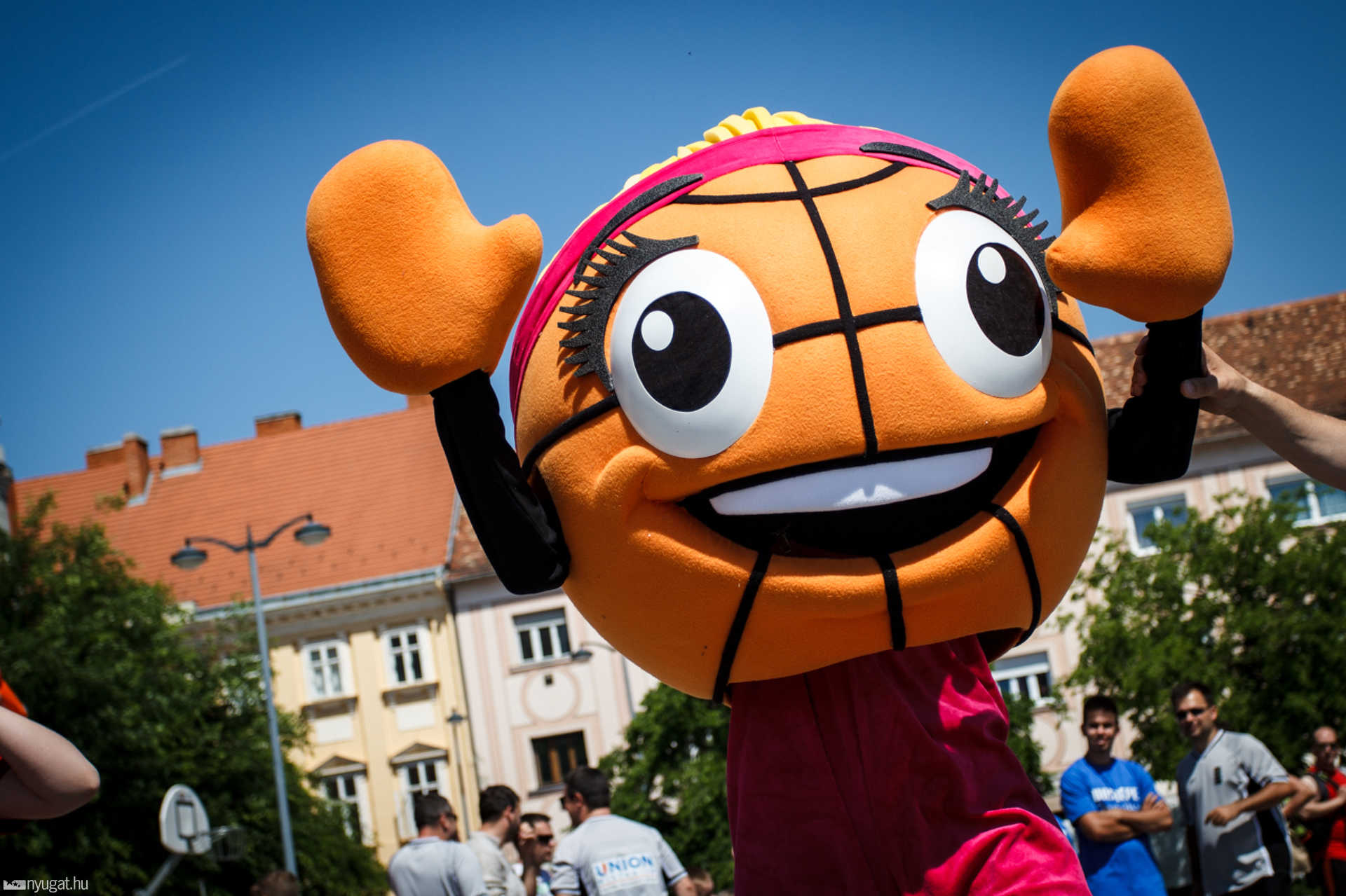 A 2015-ös női EB kabalafigurája
