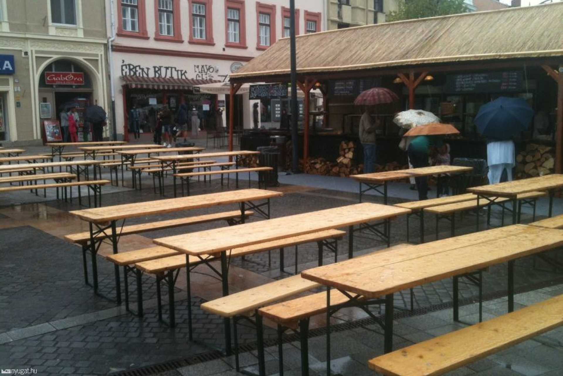 Főtér, a keleti vége