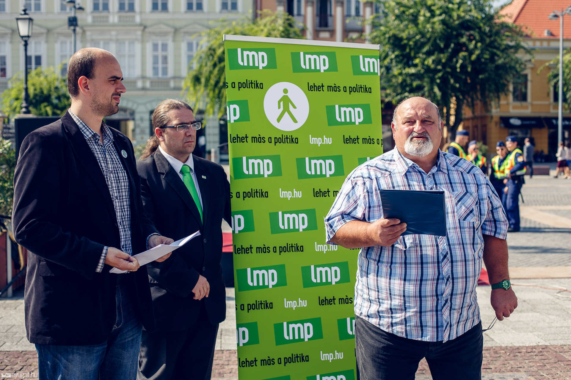 LMP sajtótájékoztató a Fő téren