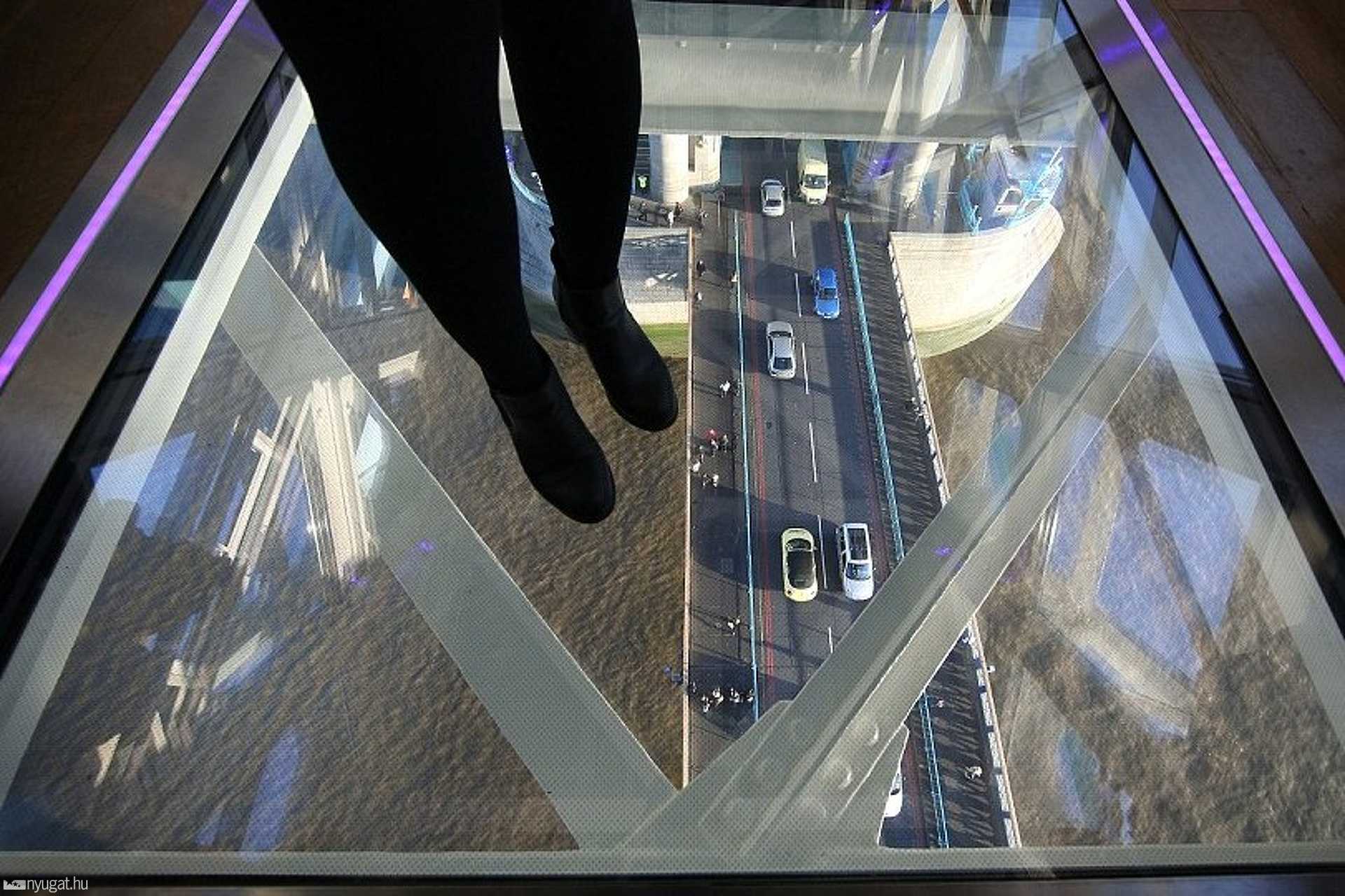Tower híd