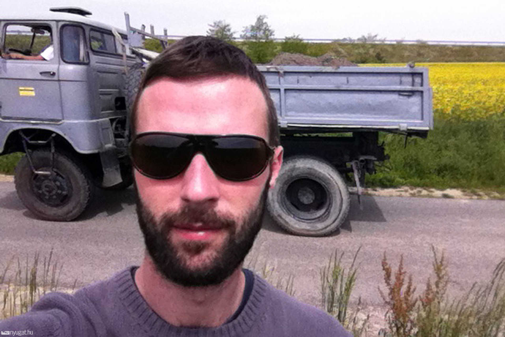 Szelfie a repceföldön