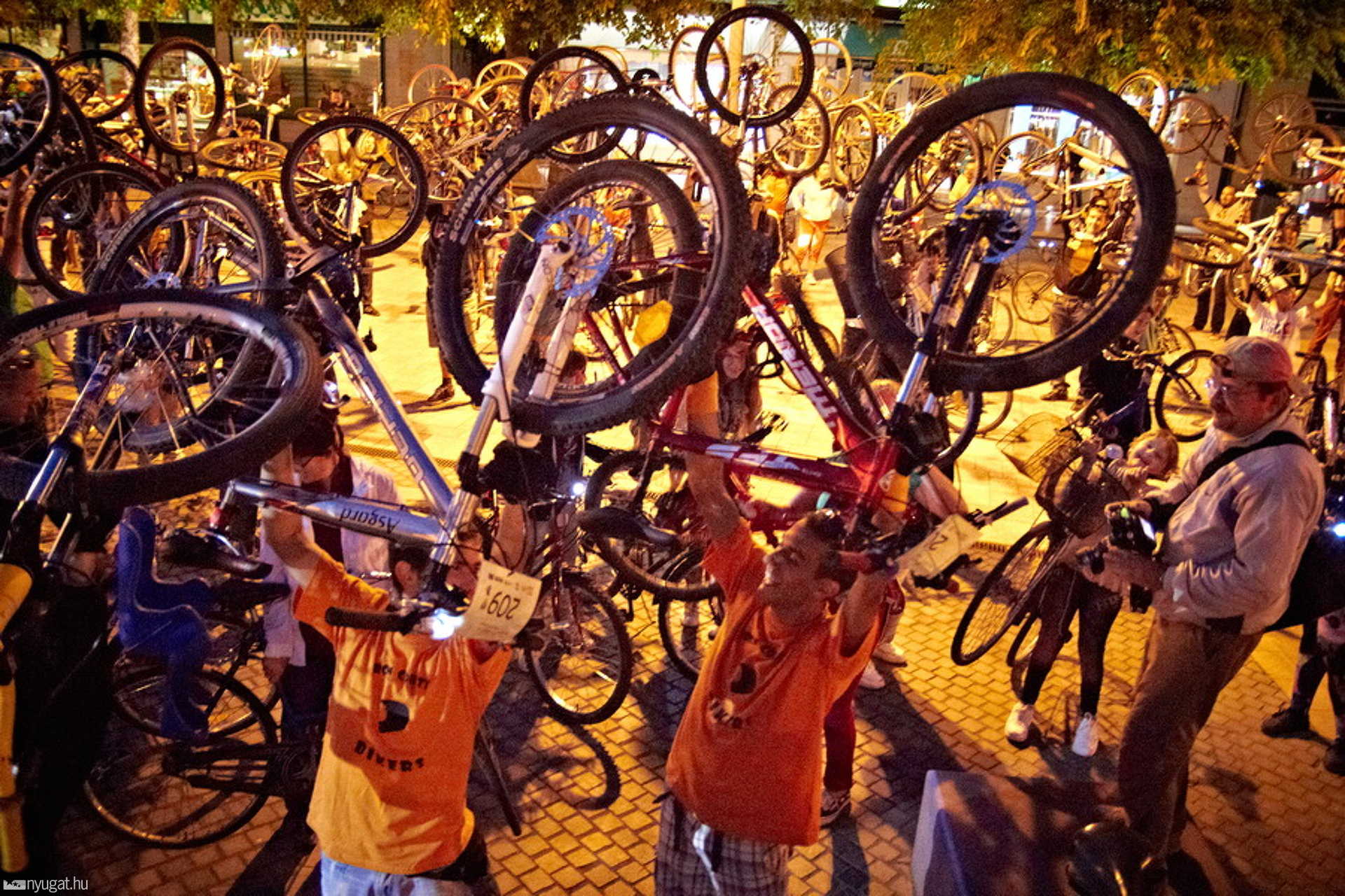 Critical Mass 2012 ősz
