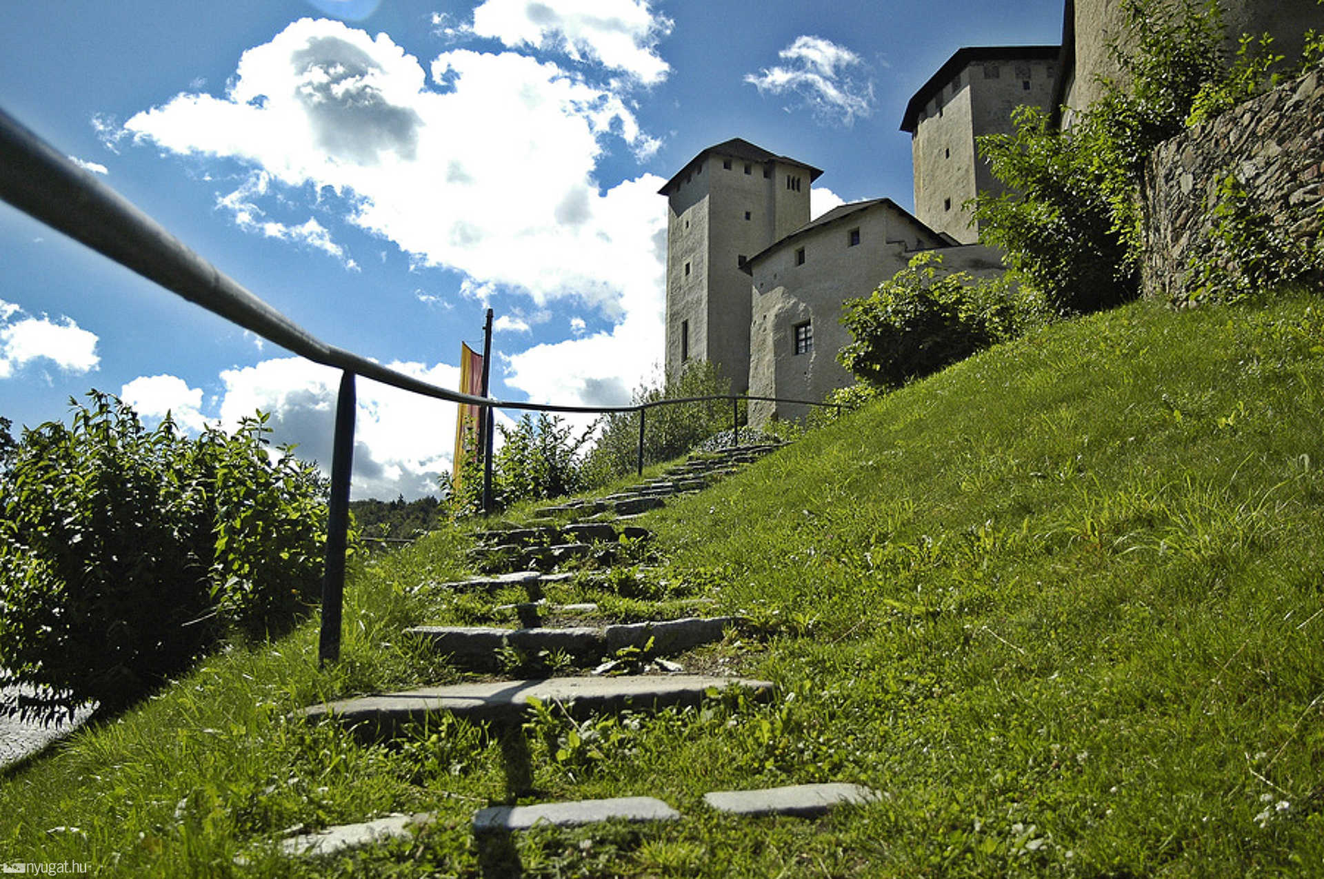 Lockenhaus - Lovagvár a hegytetőn