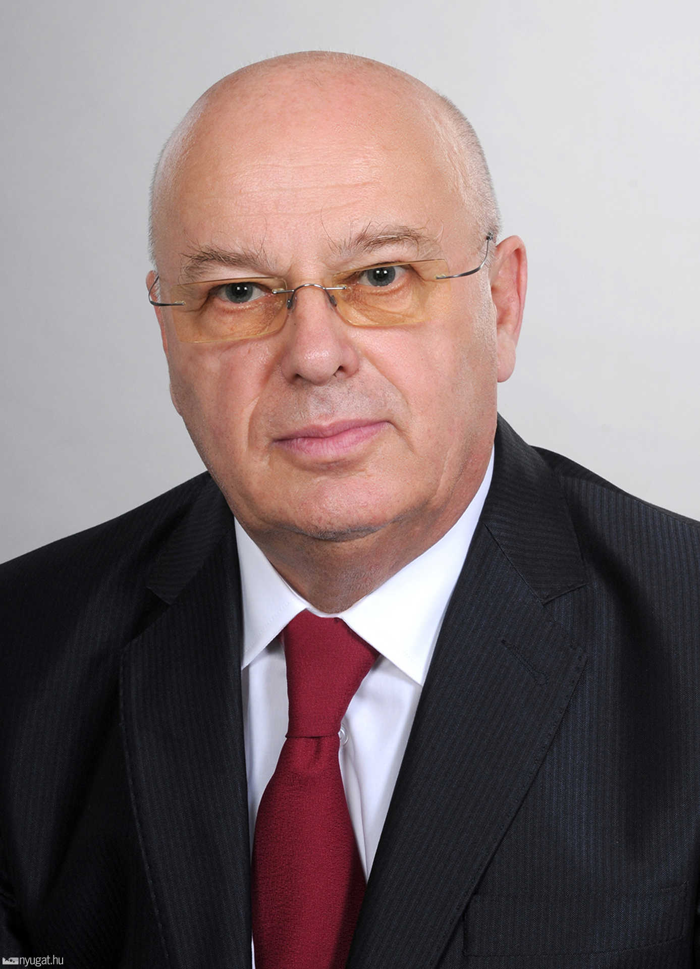 dr. Pruberger László
