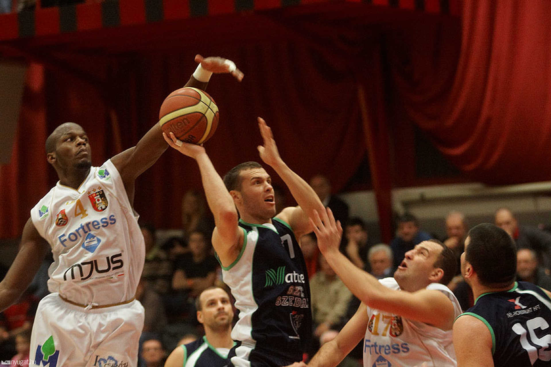 Fortress Körmend – Naturtex-SZTE-Szedeák 104-76