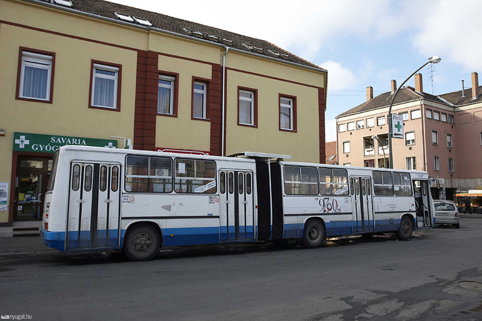 Szombathelyi helyijáratos Ikarusz busz