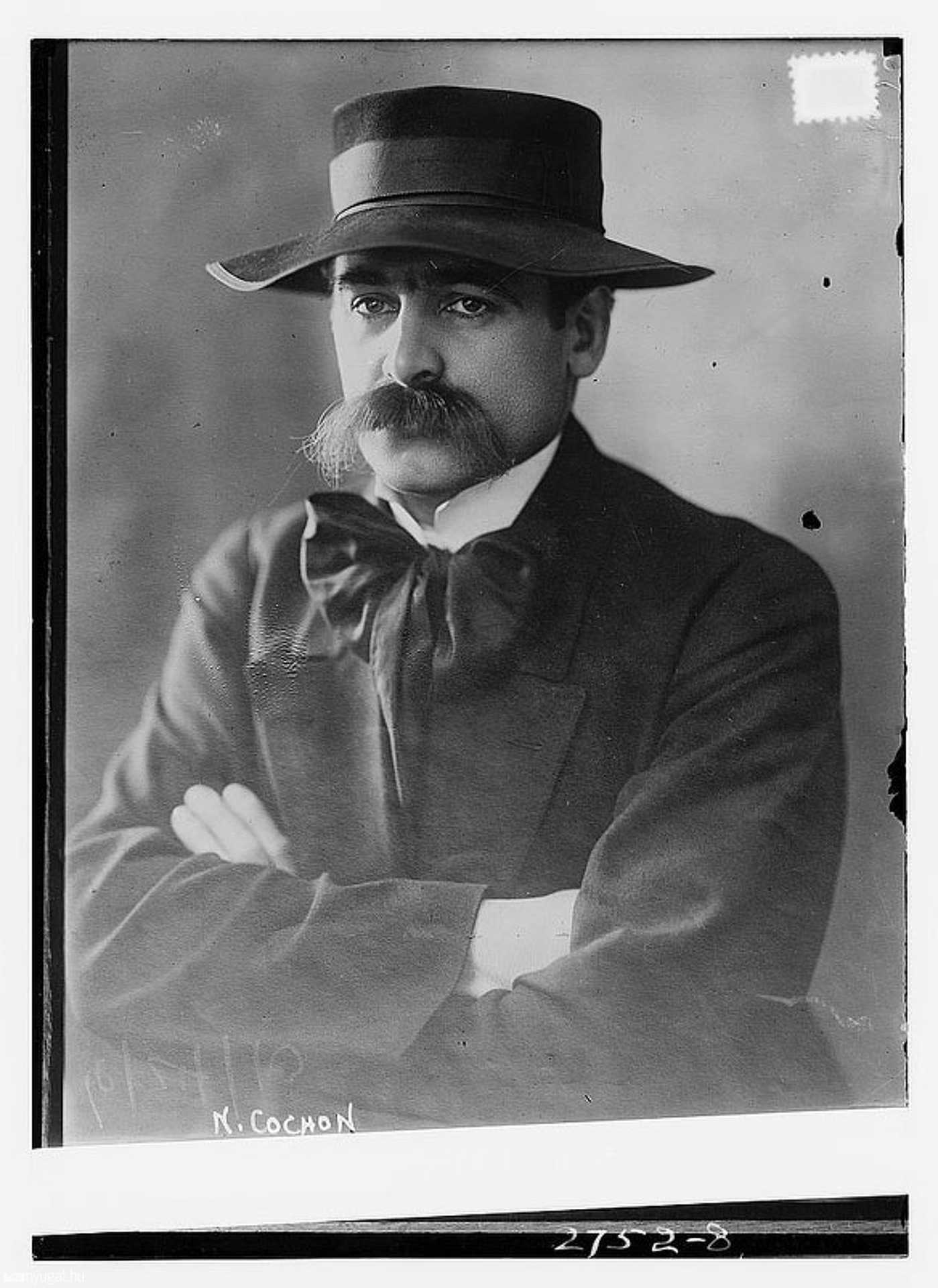 N. Cochón