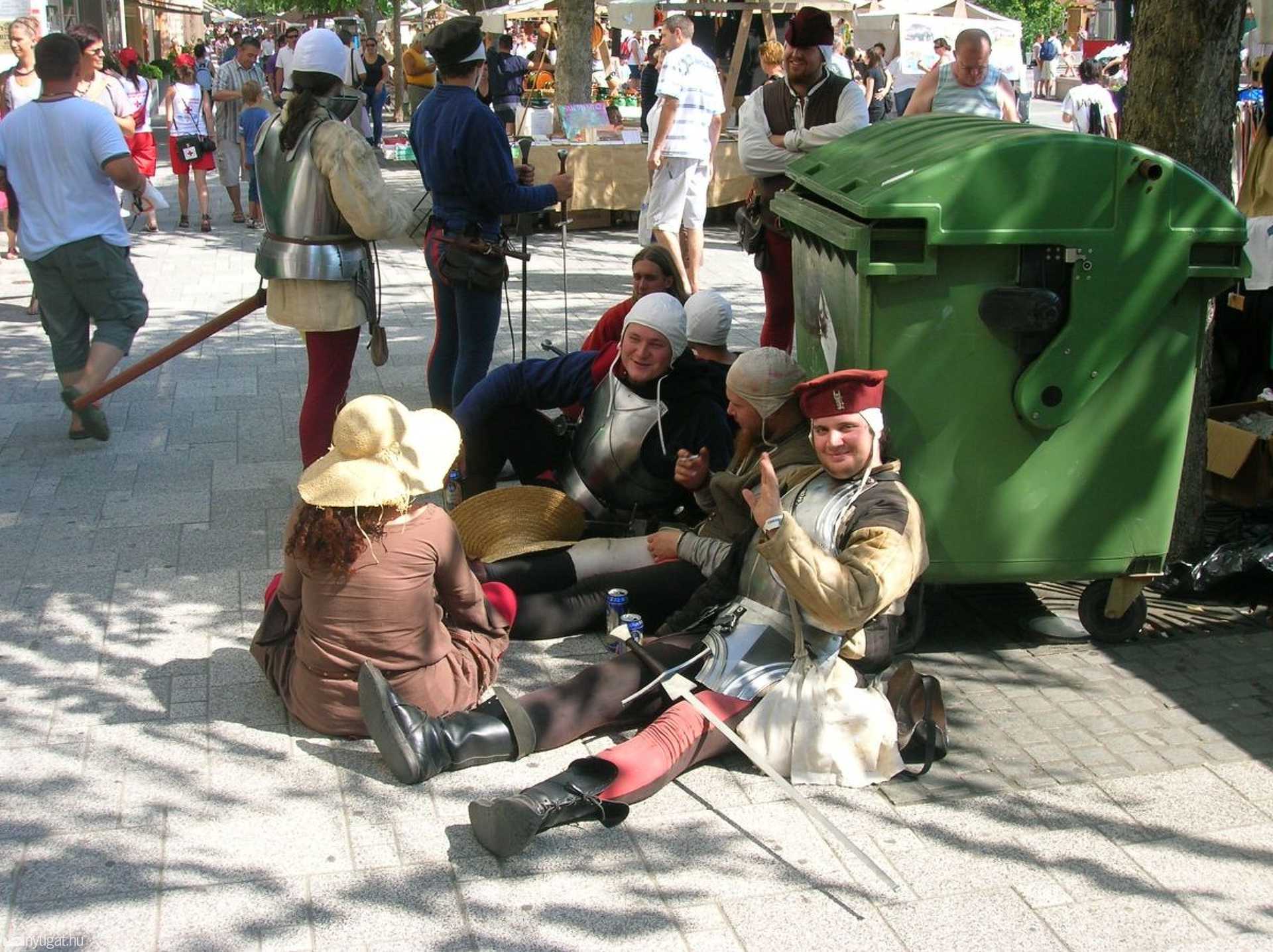 Karneváli fotópályázat 2012. - Holzbauer Zsófia