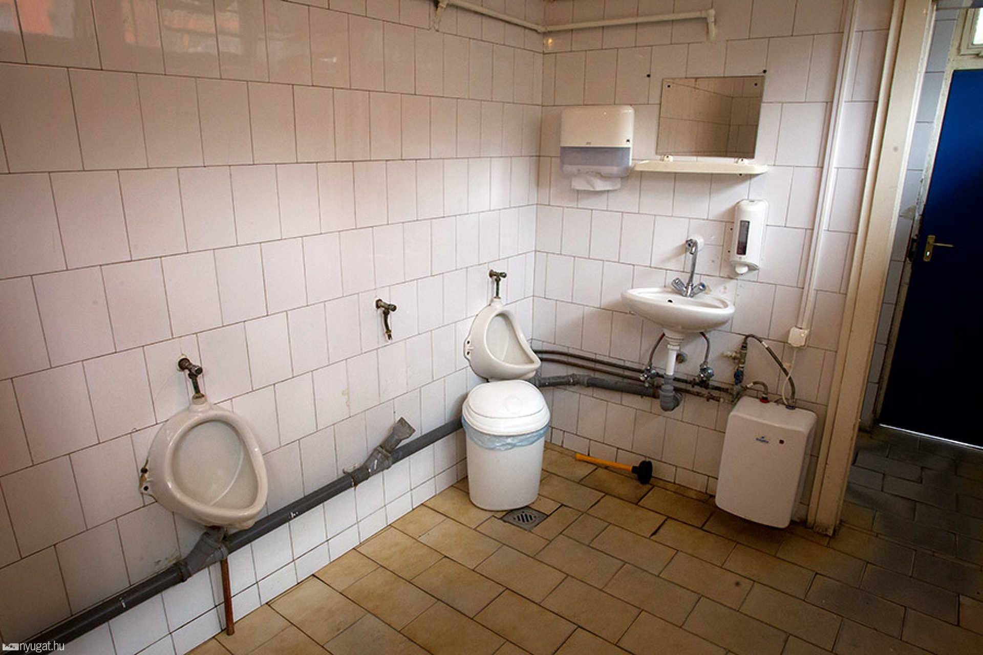 Ady téri buszállomás - WC