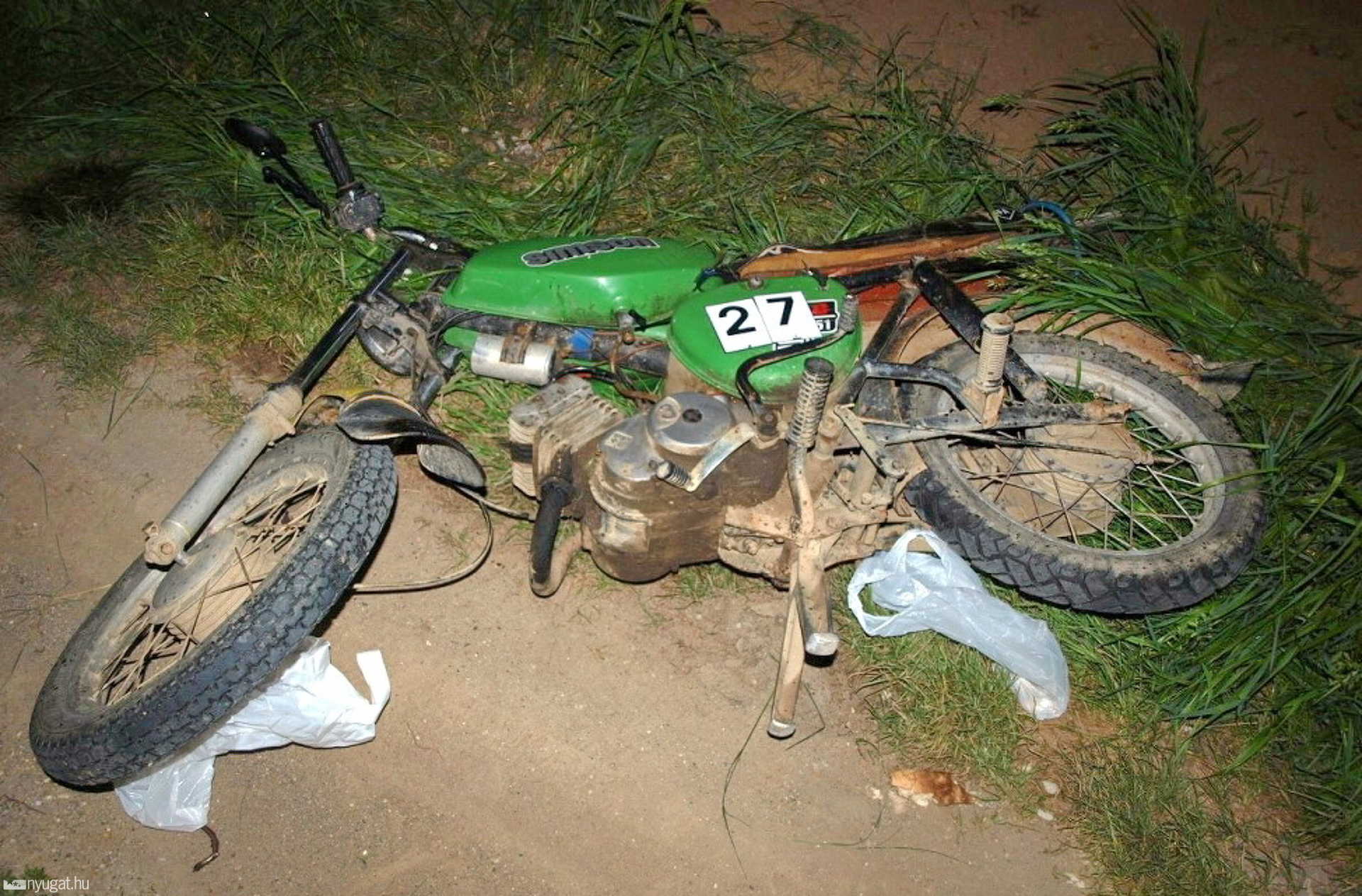 Az áldozat motorja a helyszínen