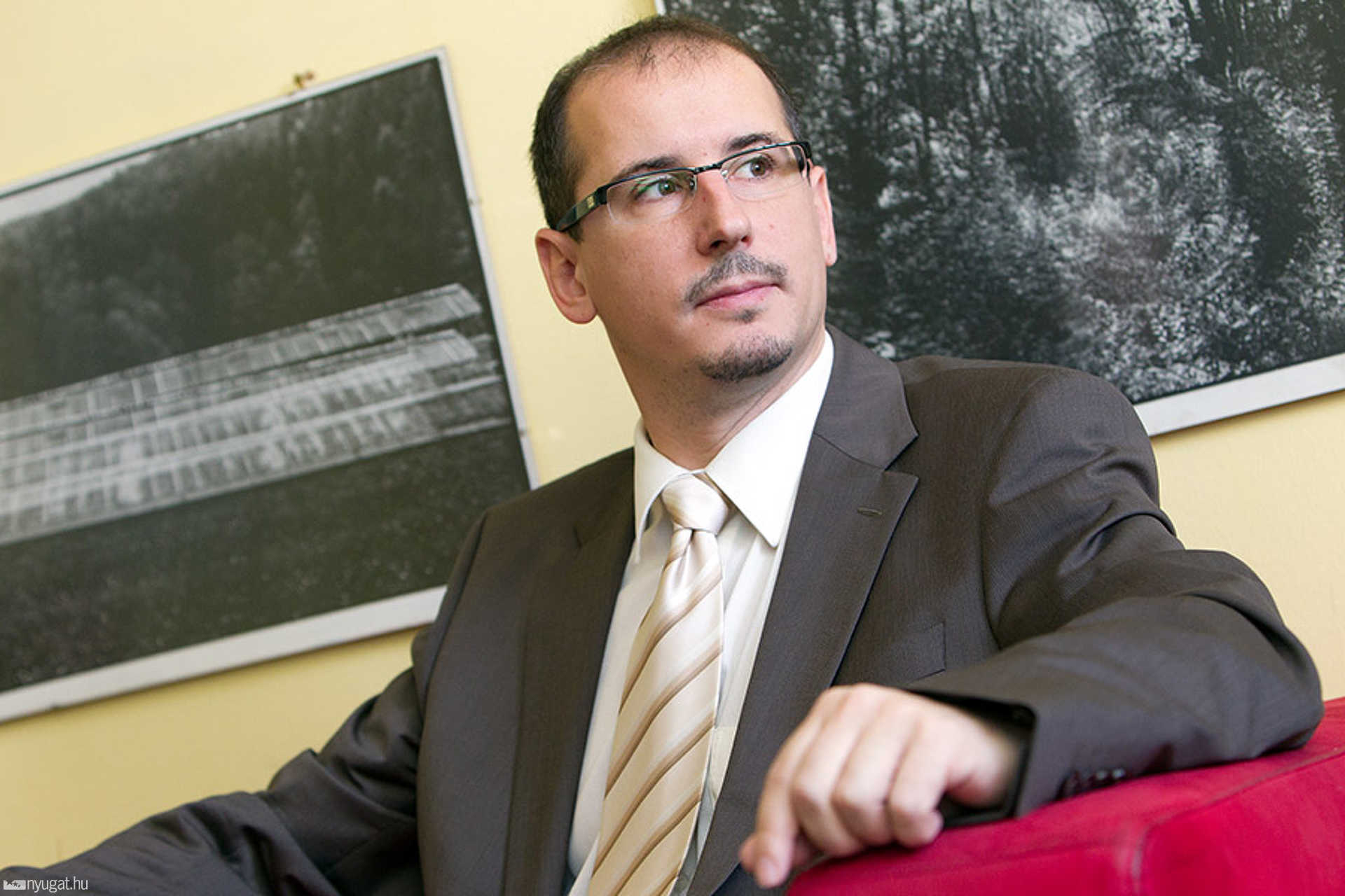 Dr. Nemény András