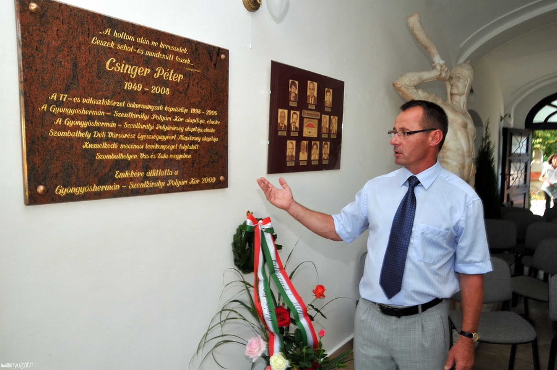 dr. Szabó Gábor leplezte le a politikus emléktábláját