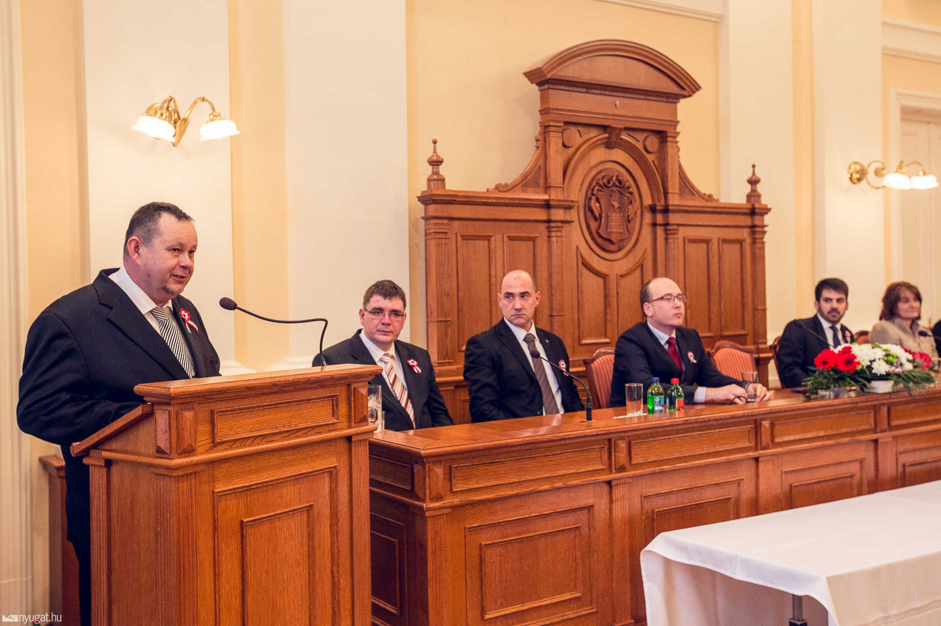 Kitüntetéseket adtak át a megyeházán