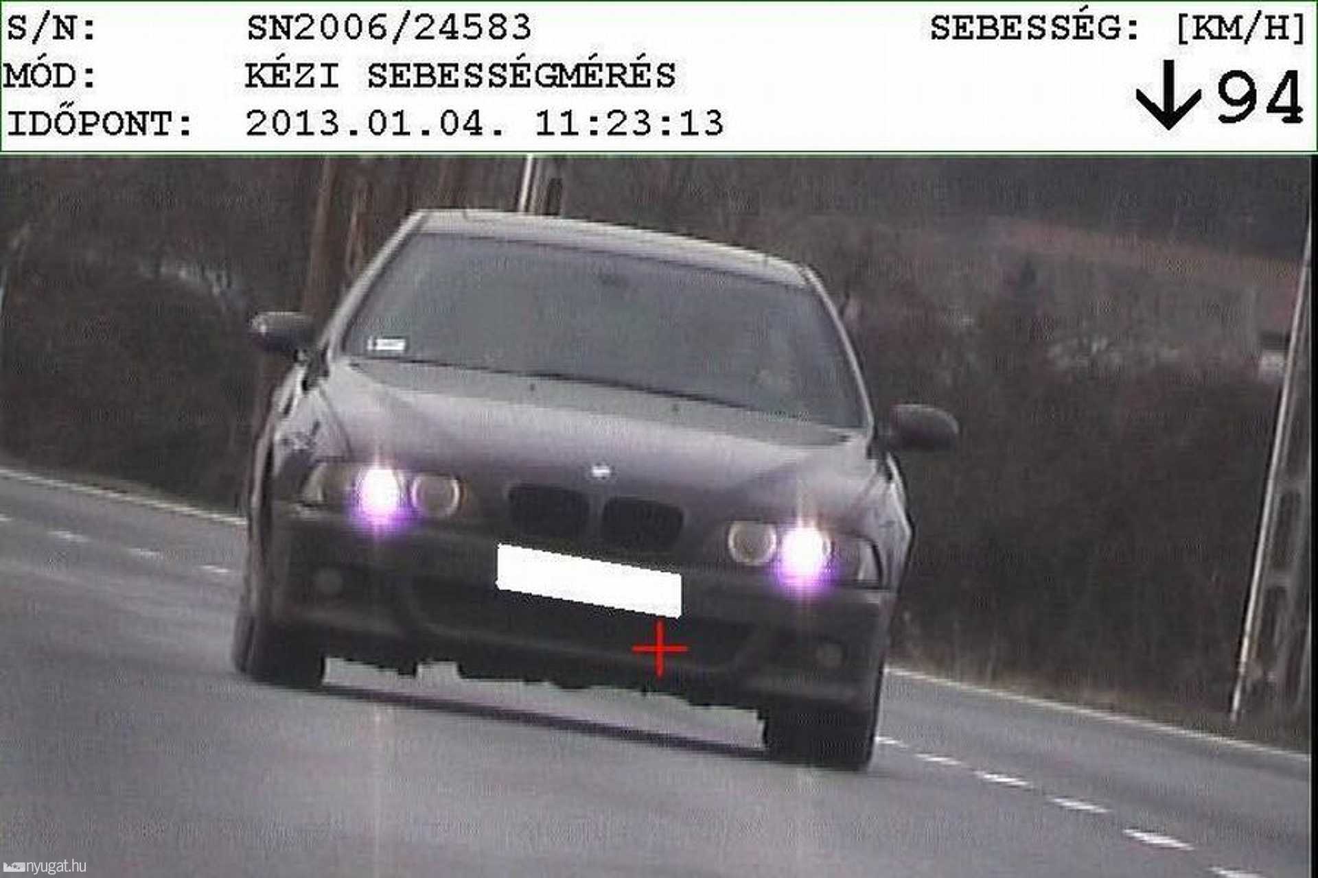 Pósfán 94 km/h-val