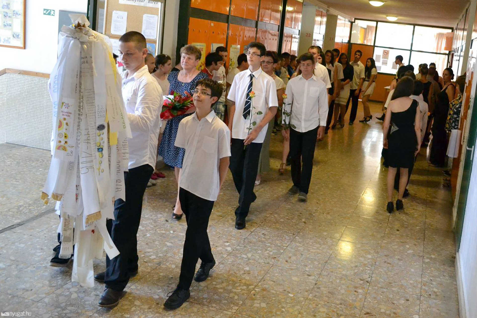 Ballagás a Dési iskolában