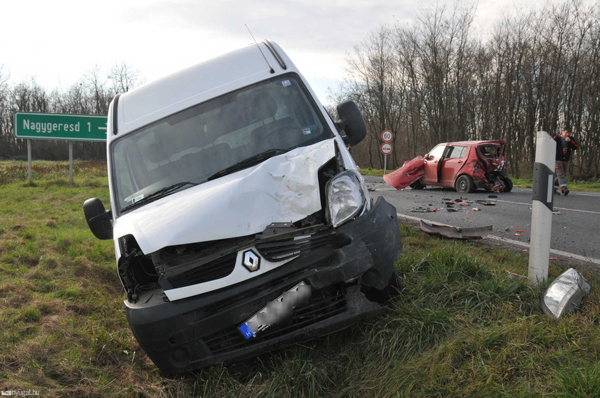 A Renault Master lökte a Ford elé a Suzukit