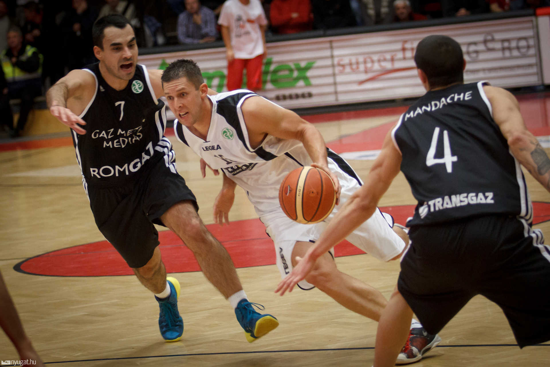 Inkognito Fashion Körmend BC - Gaz Metan Medias 68-73 