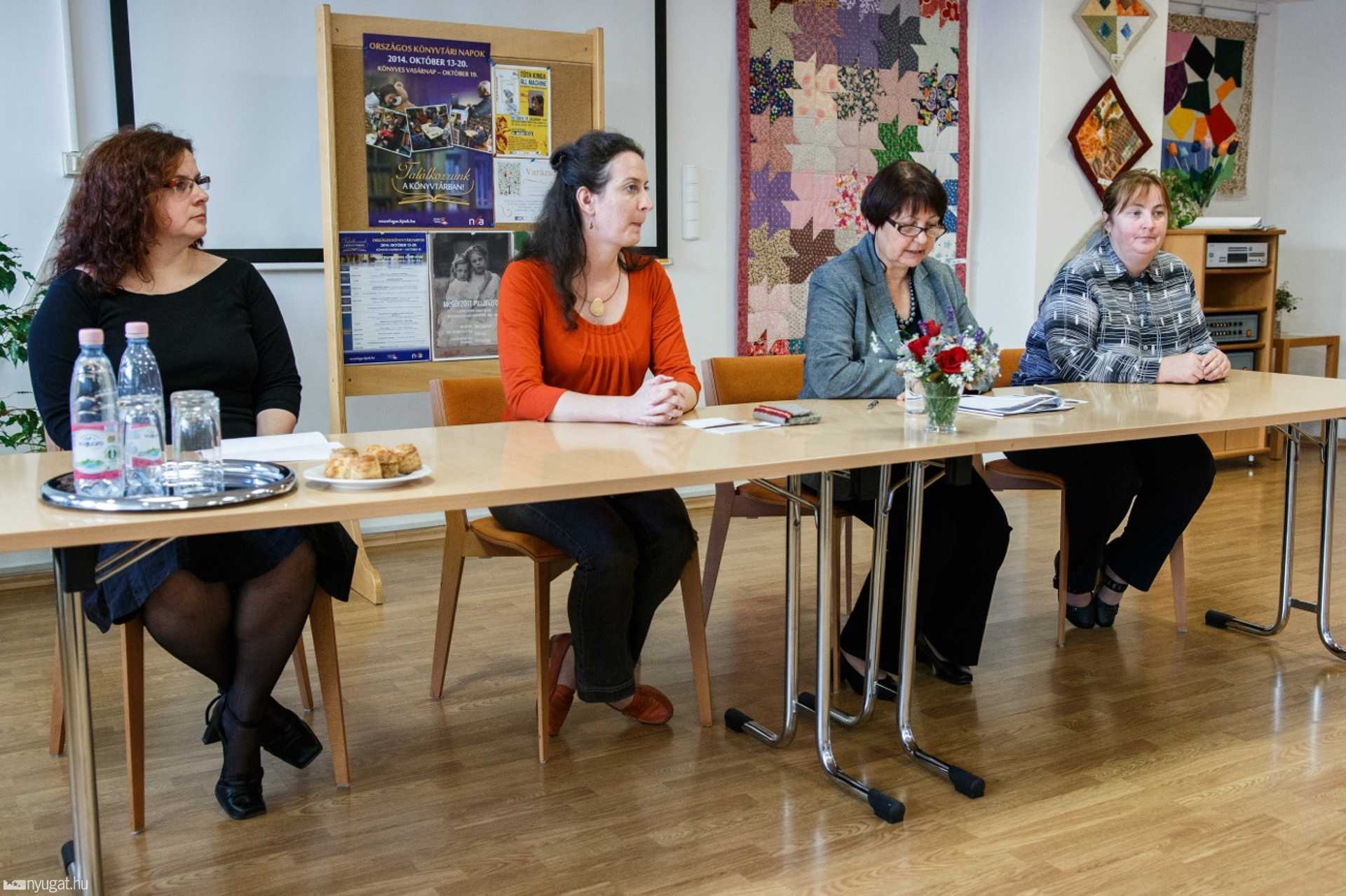 Sajtótájékoztató a Megyei Könyvtárban