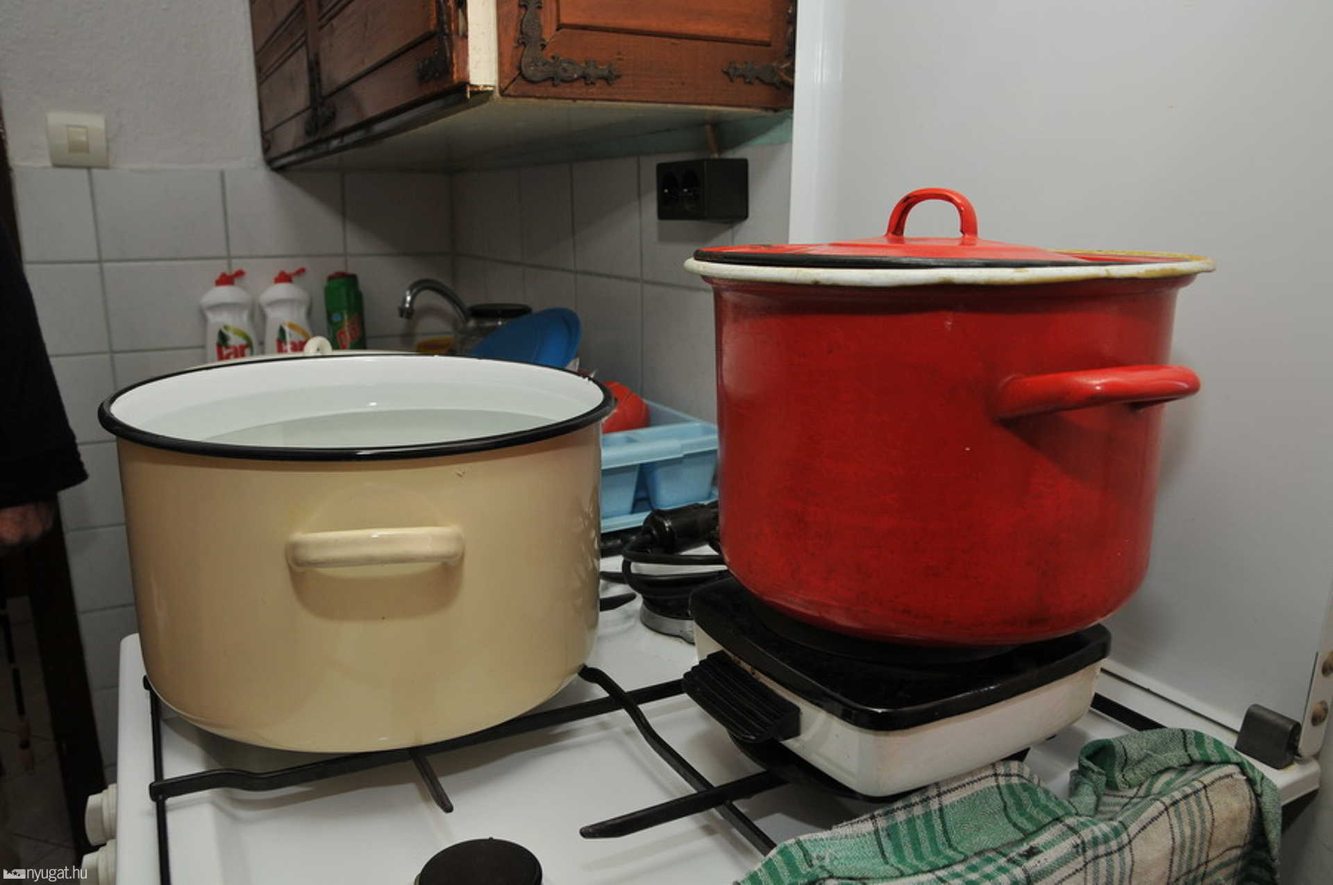Villanyrezsó és előre kiengedett víz
