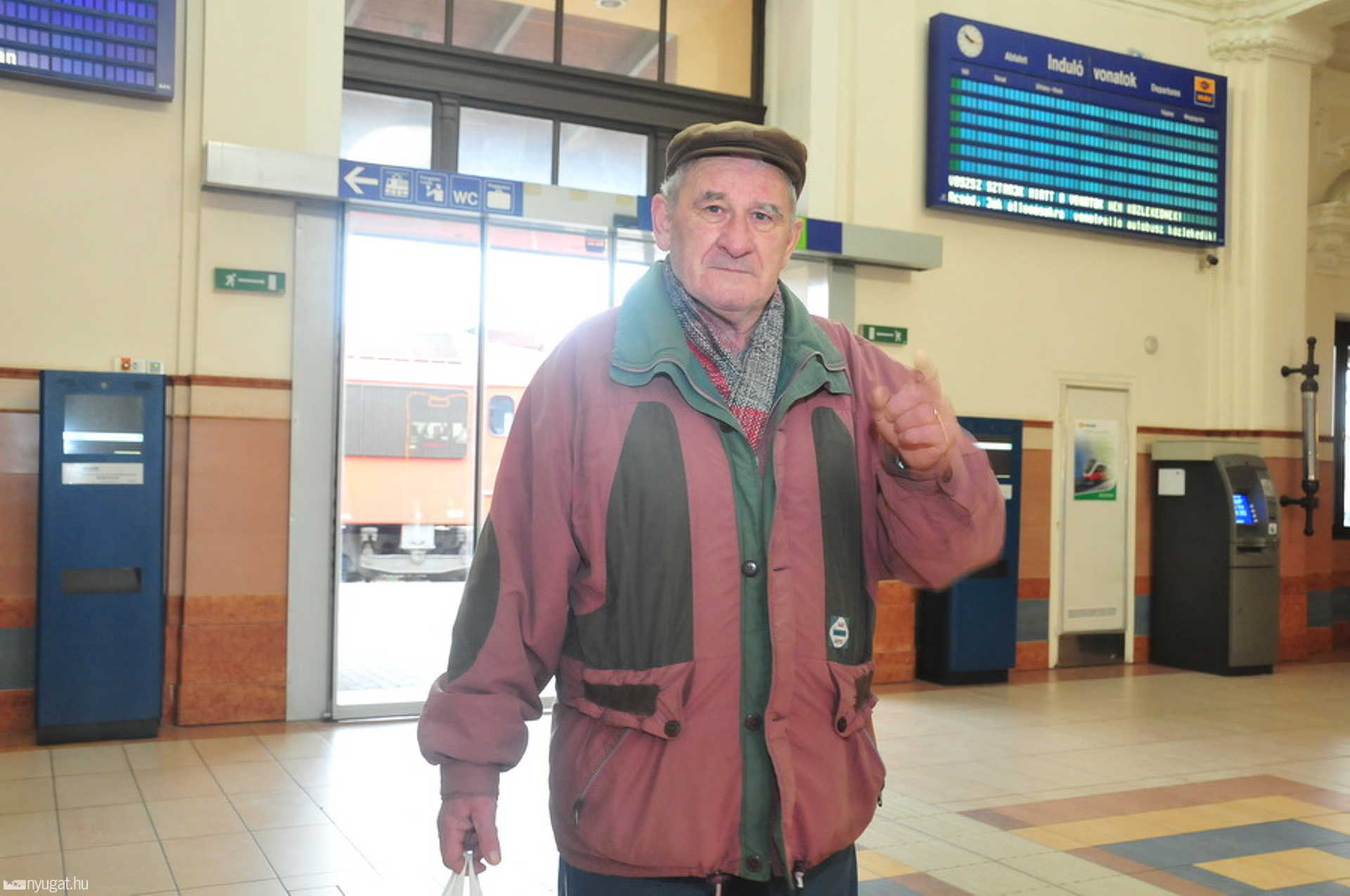 **** a ***, hogy ****** a **** -üzente Zoltán bácsi, aki a lányához utazott volna a fővárosba