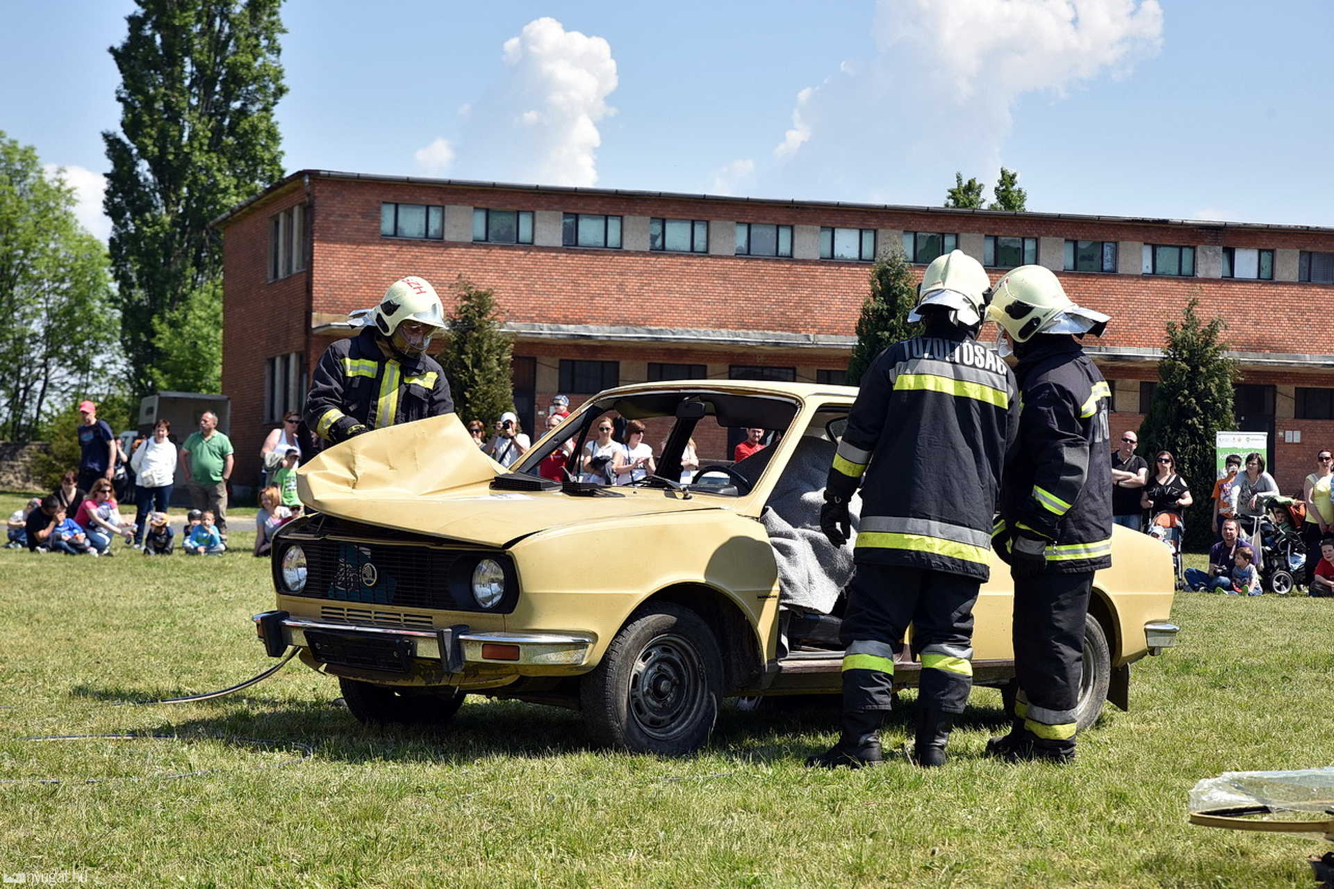 Rendőr- és Tűzoltónap Szombathelyen - 2016.