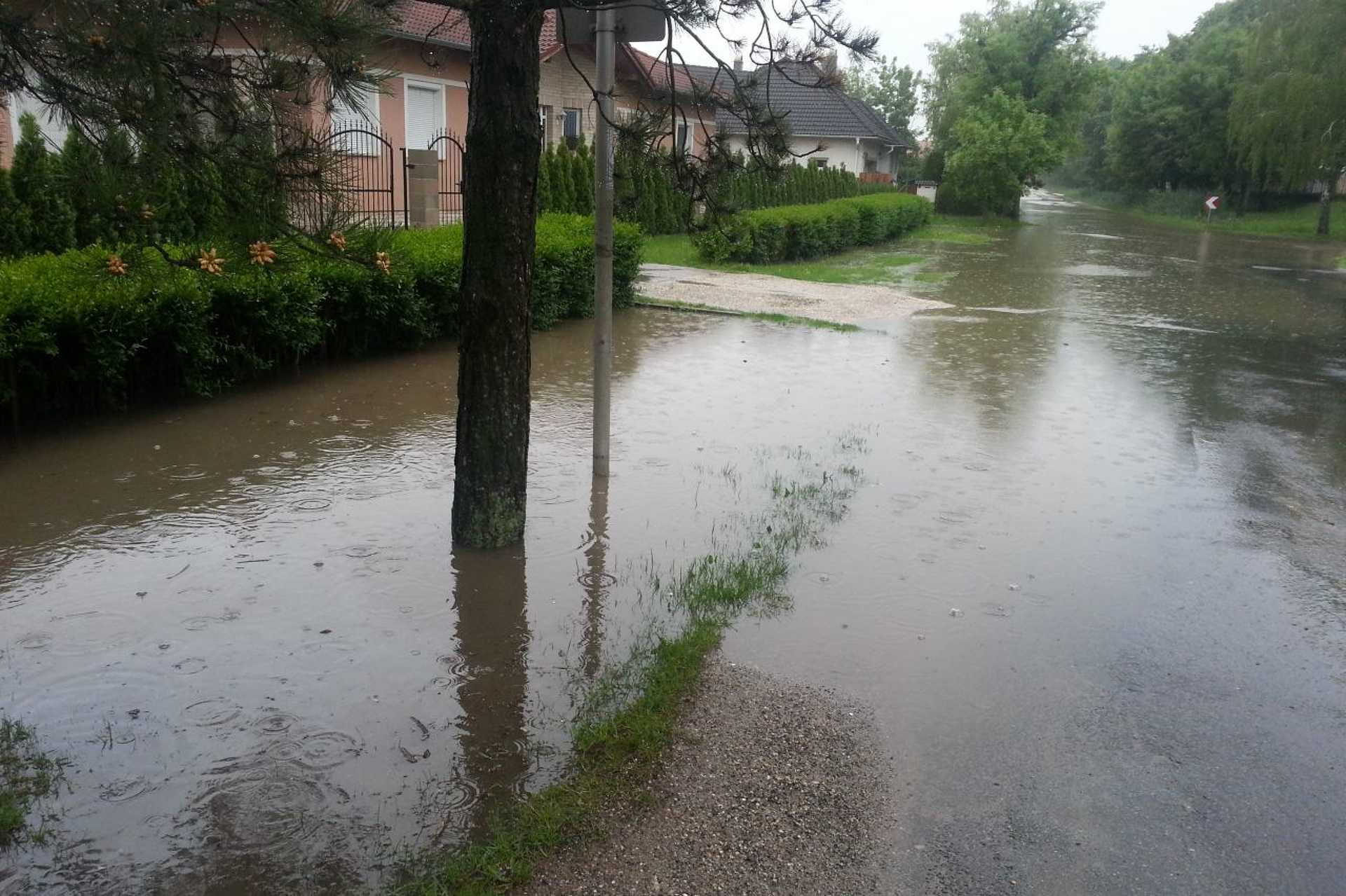 Árvíz Szombathelyen eső után