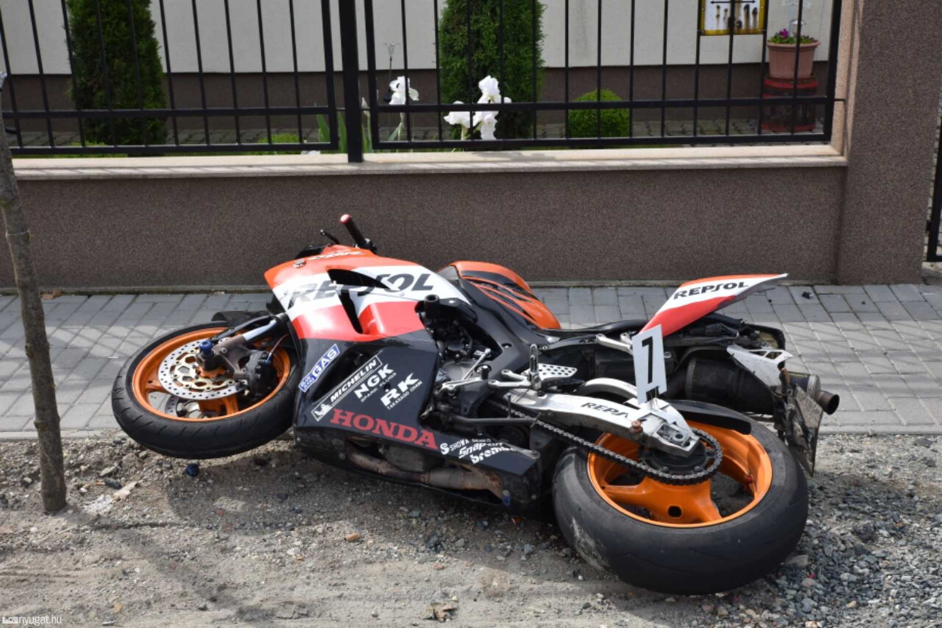 Súlyos motorbaleset Szombathelyen