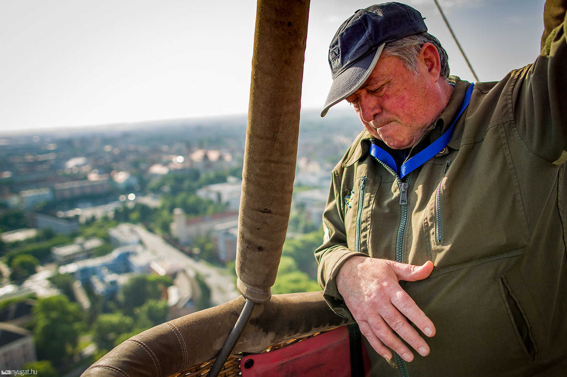 Hőlégballonnal a város felett