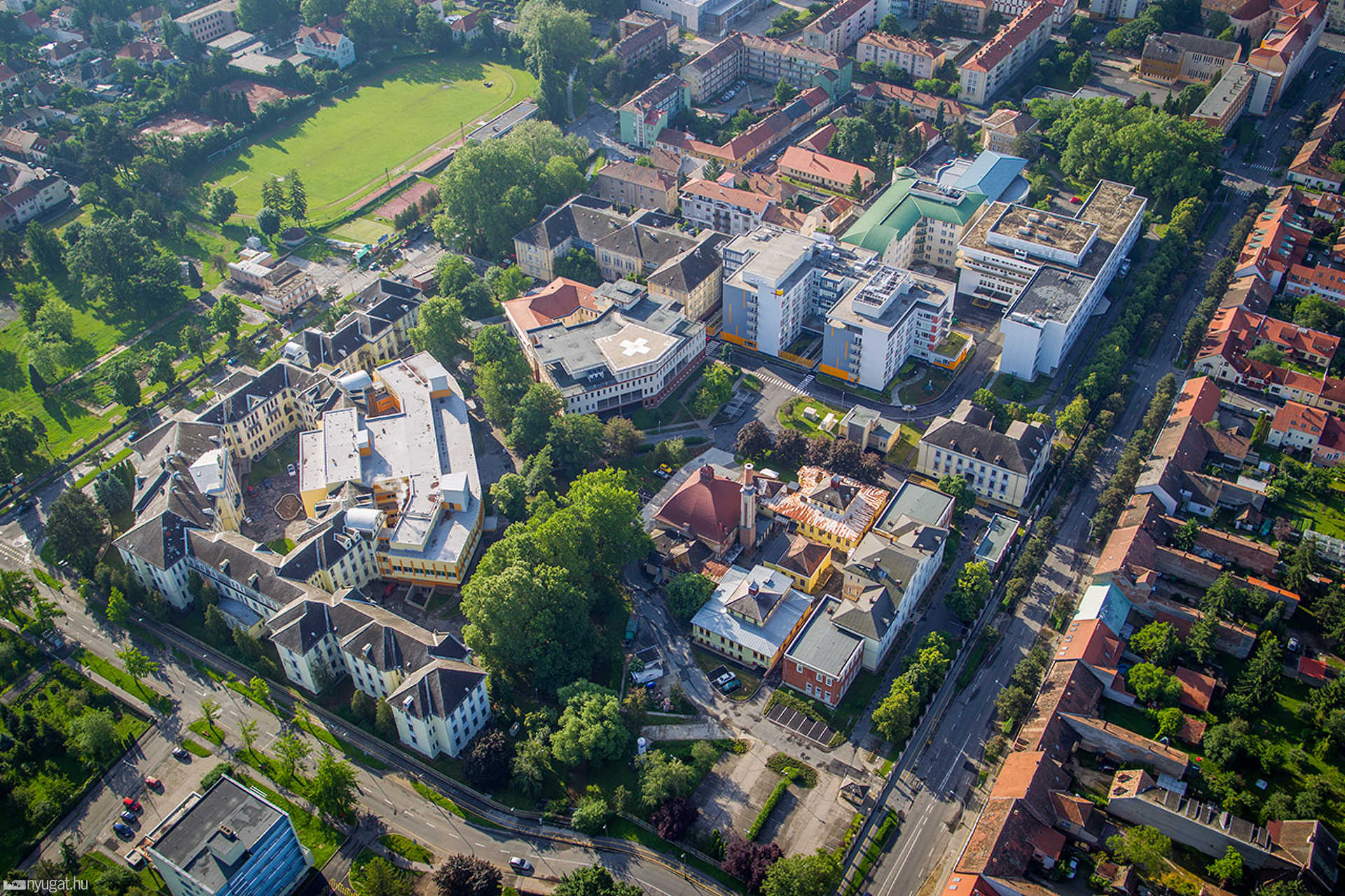 Hőlégballonnal a város felett