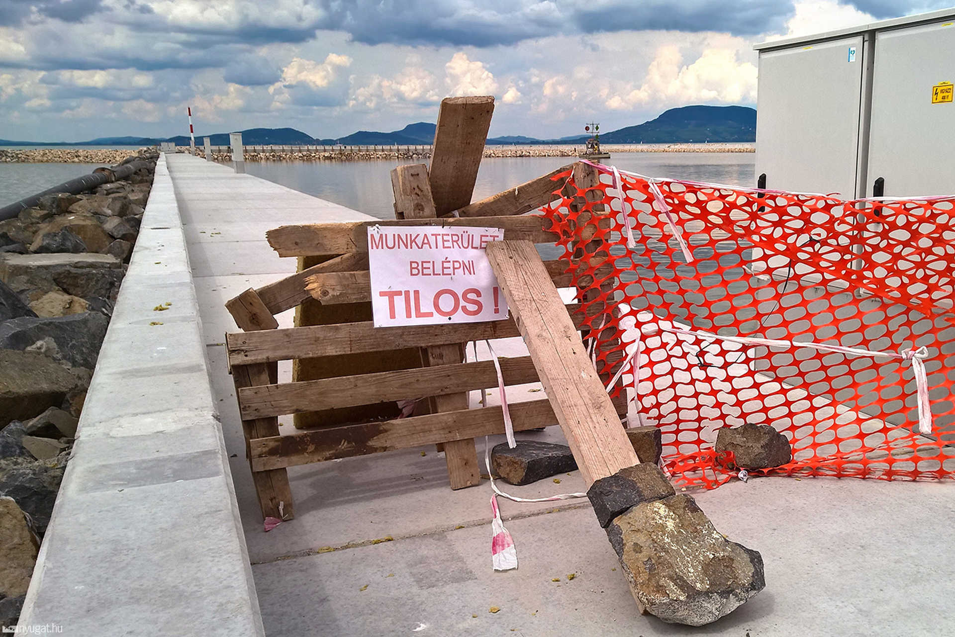 Balatonfenyvesi kikötő