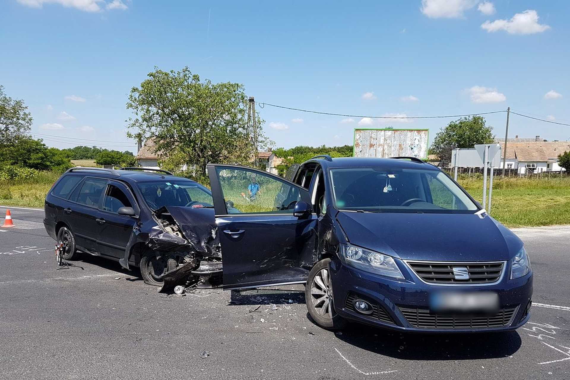 Baleset Jánosházánál a 8-ason 
