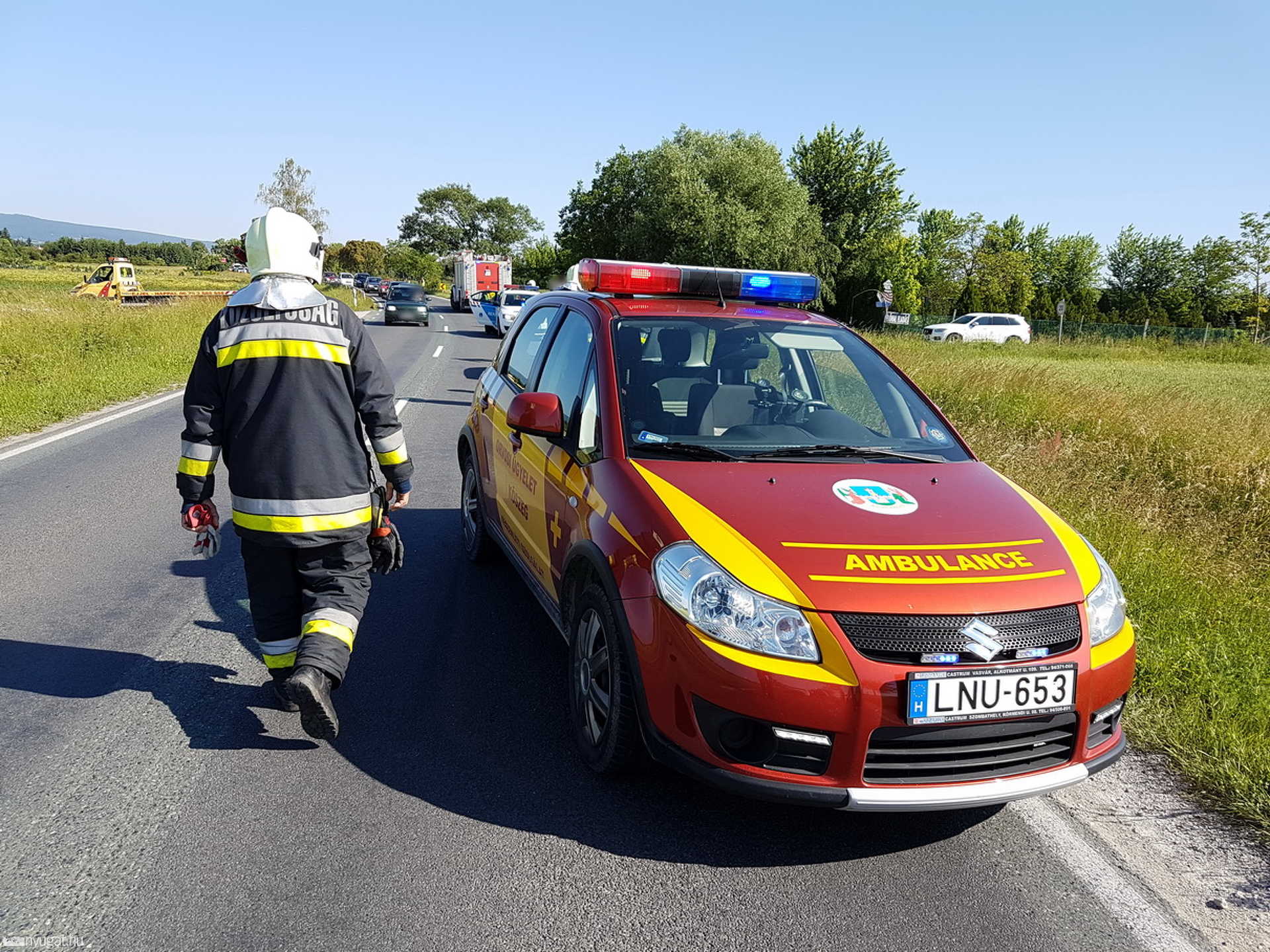 Három autó ütközött a 87-es főúton Gencsapátinál