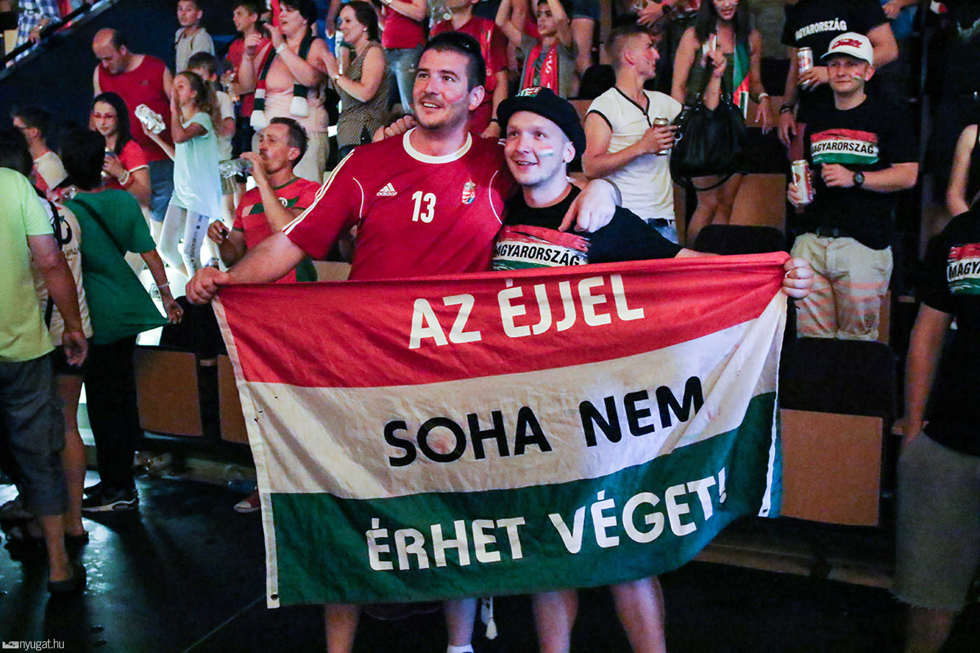 EPCOS Szurkolói Ház