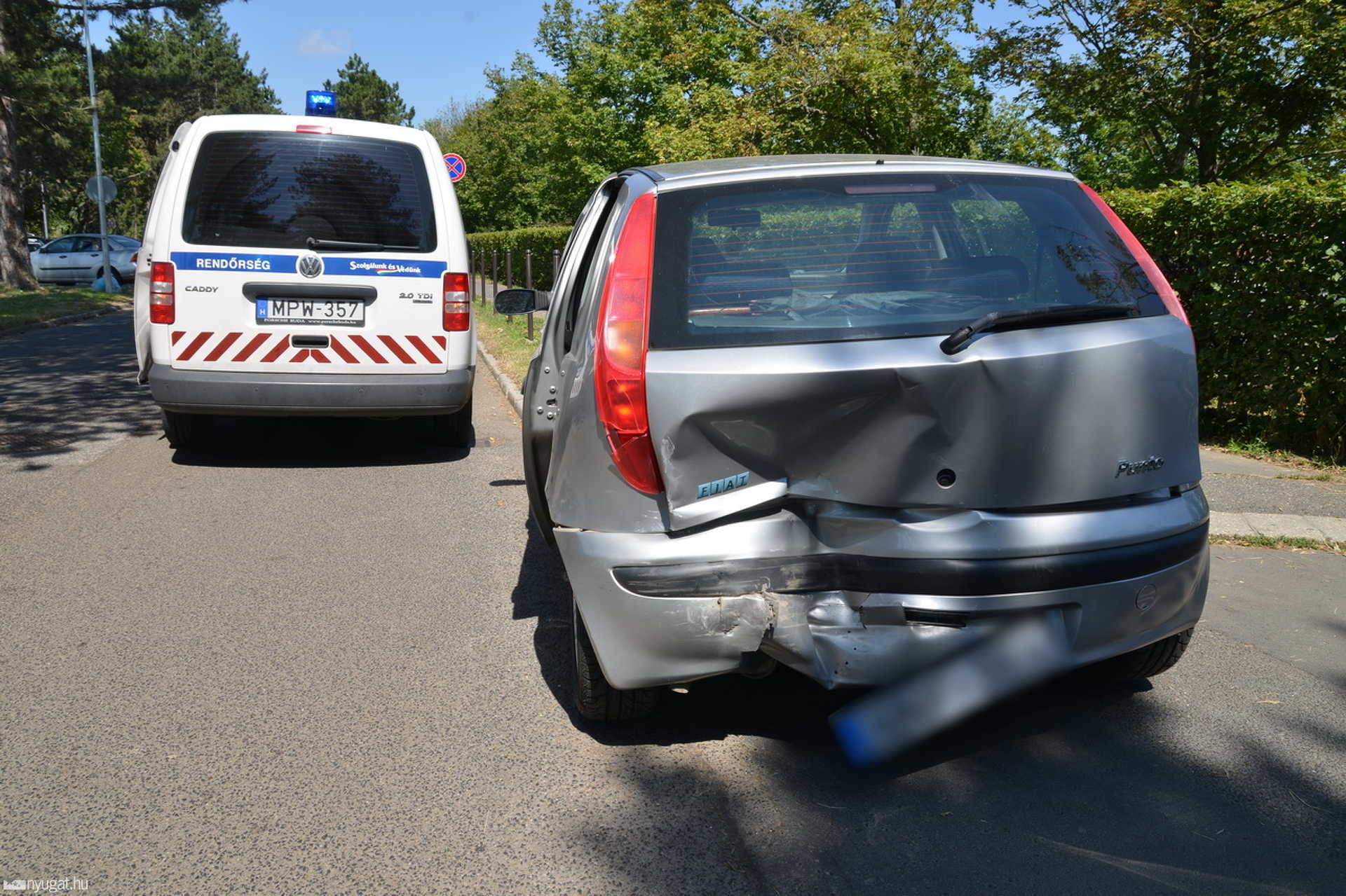 Három autó ütközött a Tófürdőnél