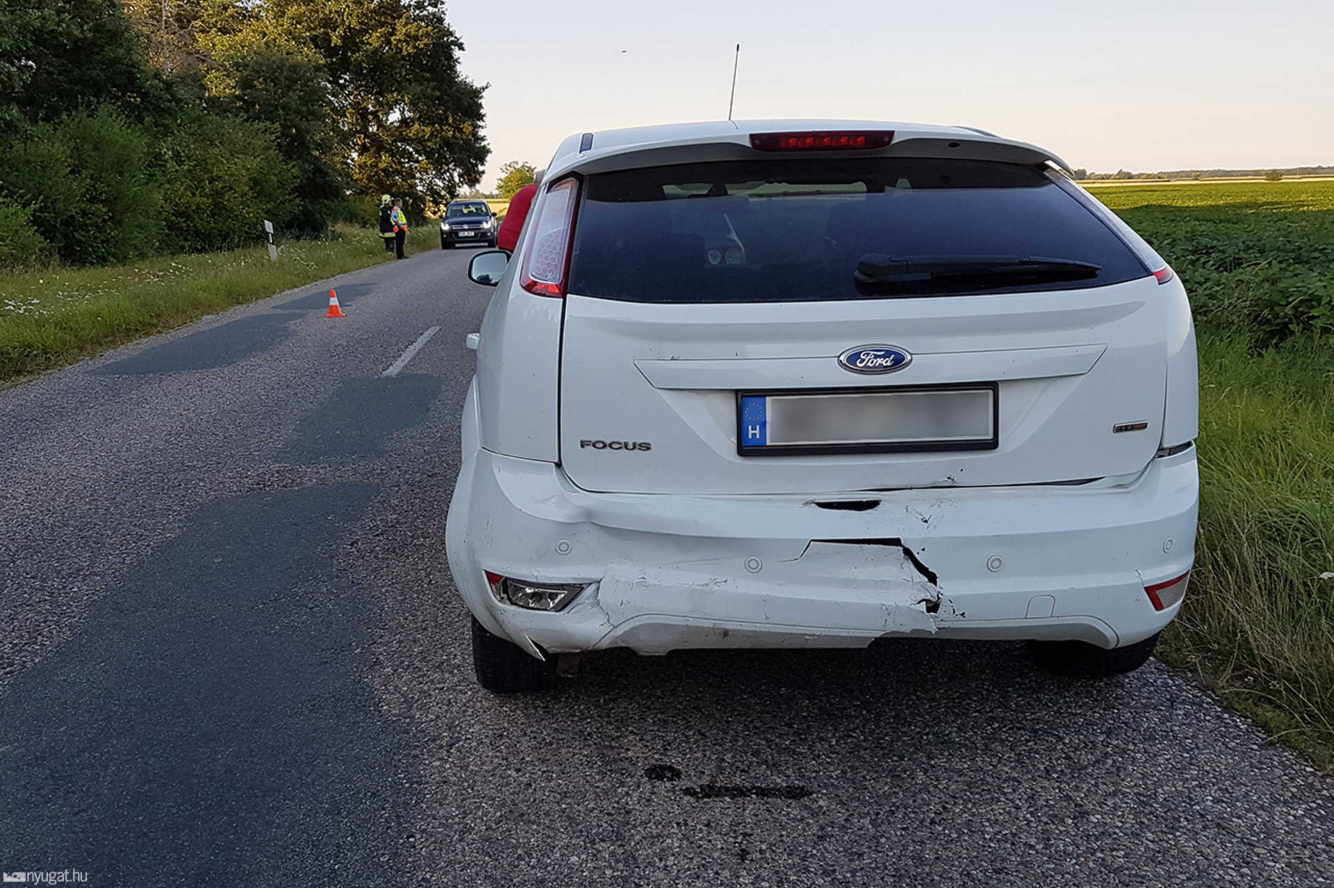 Nyúl miatt történt baleset Bük határában